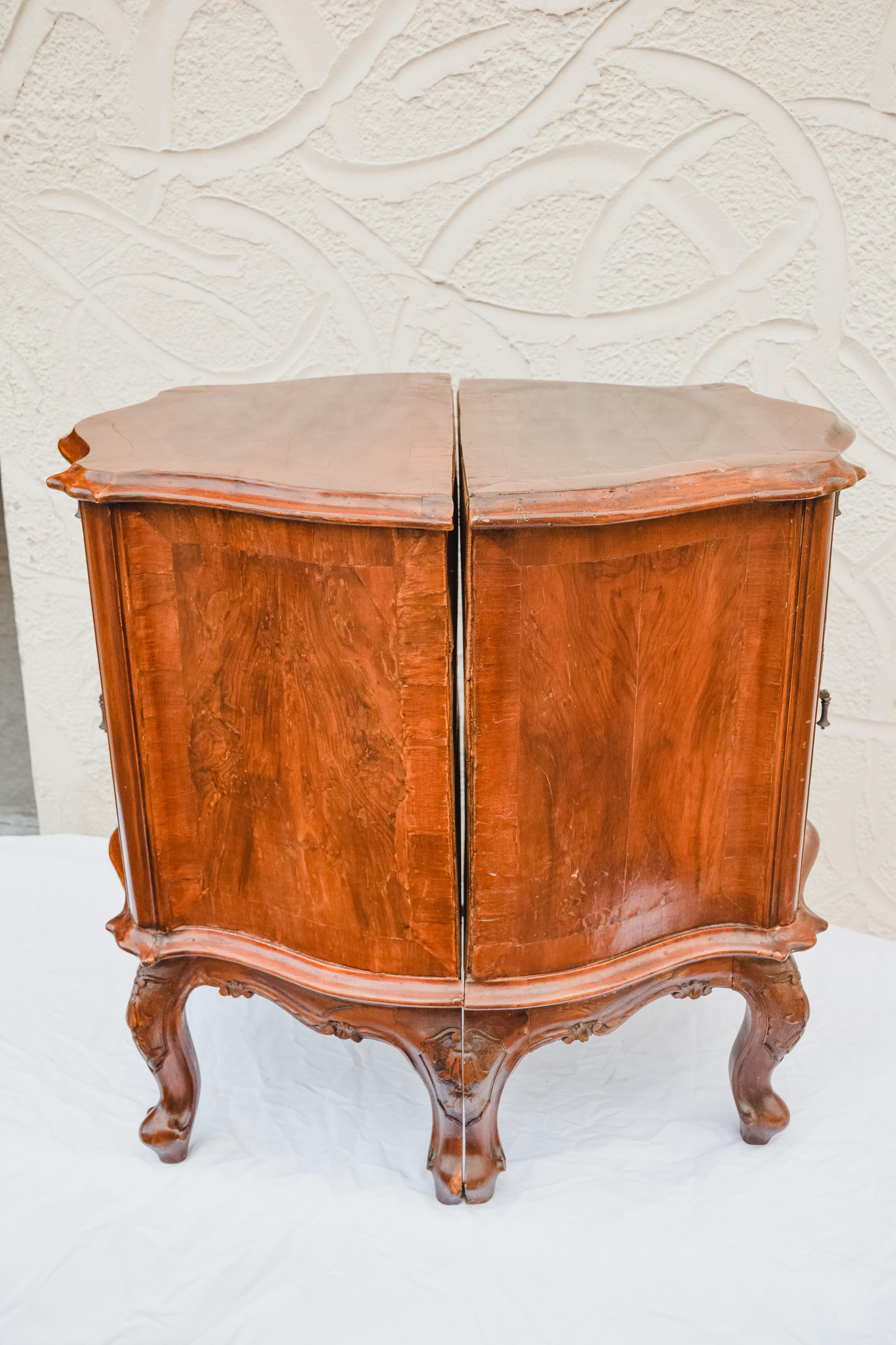 Pair of Venetian Bedside Tables For Sale 5