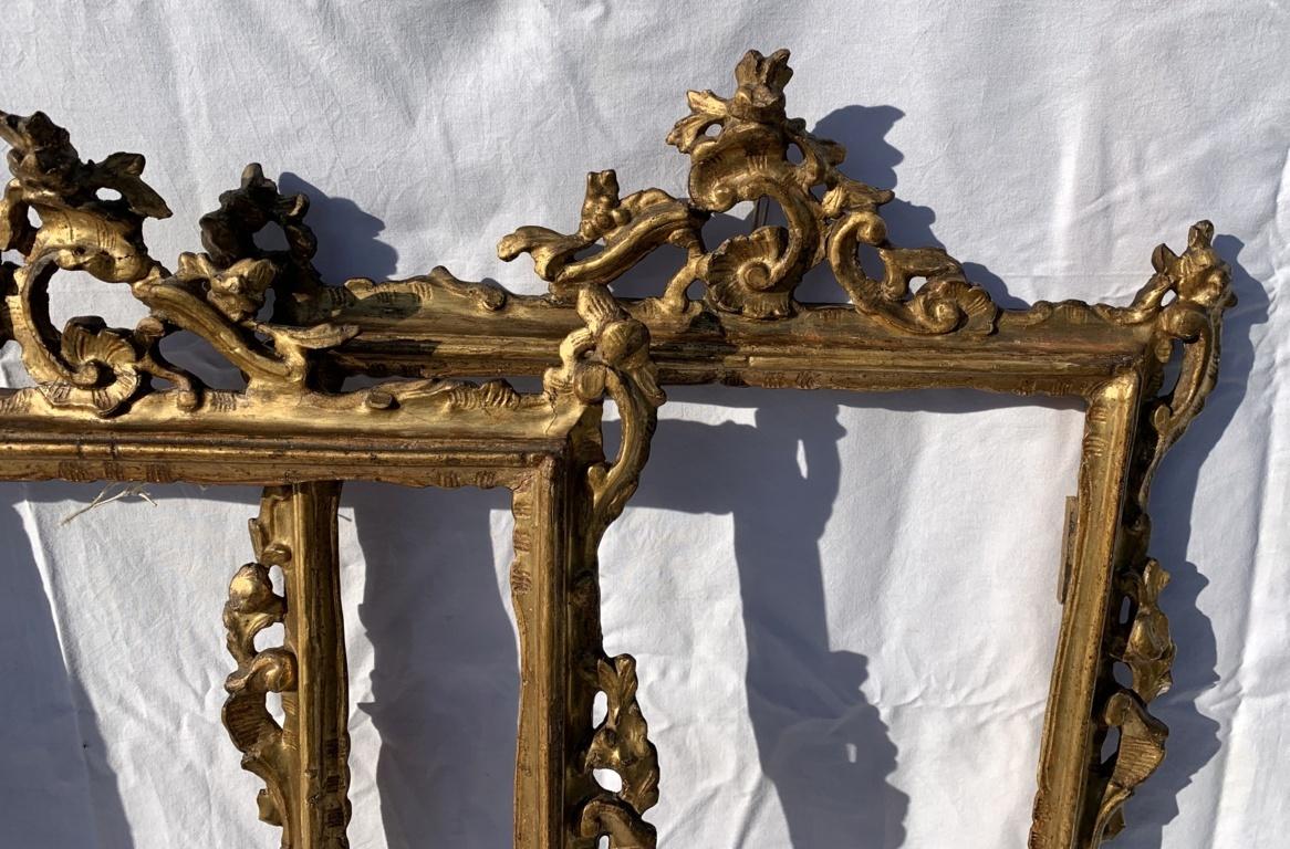Pair of Venetian Carved Gilded Wood Frames, Venice, 18th Century, Mirror Italy For Sale 6