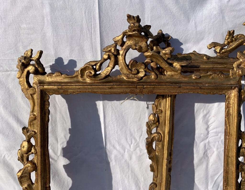 Pair of Venetian Carved Gilded Wood Frames, Venice, 18th Century, Mirror Italy For Sale 3