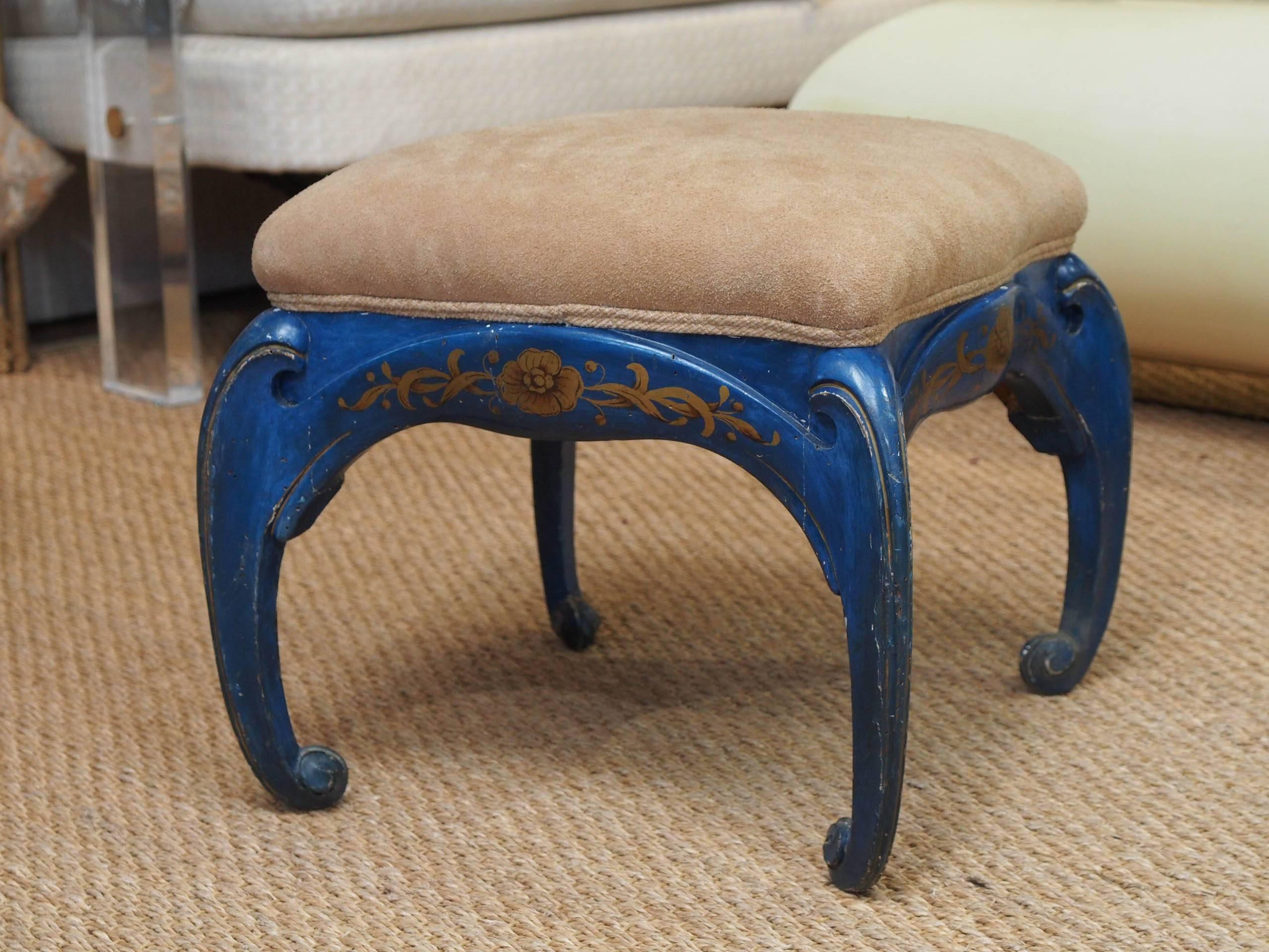 Pair of Venetian Foot Stools In Good Condition In New Orleans, LA