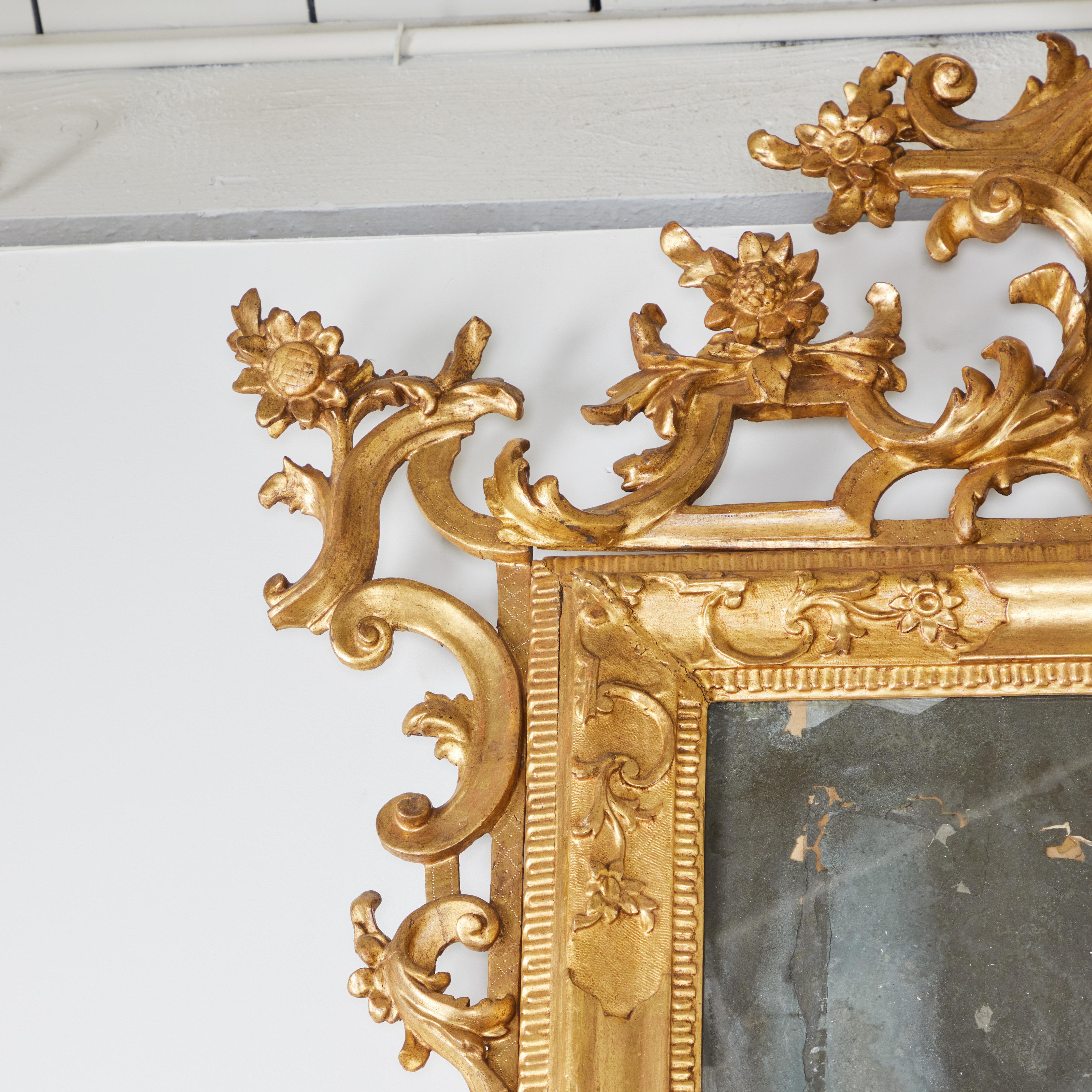 Pair of Venetian Gilded Chinoiserie Style Mirros For Sale 1