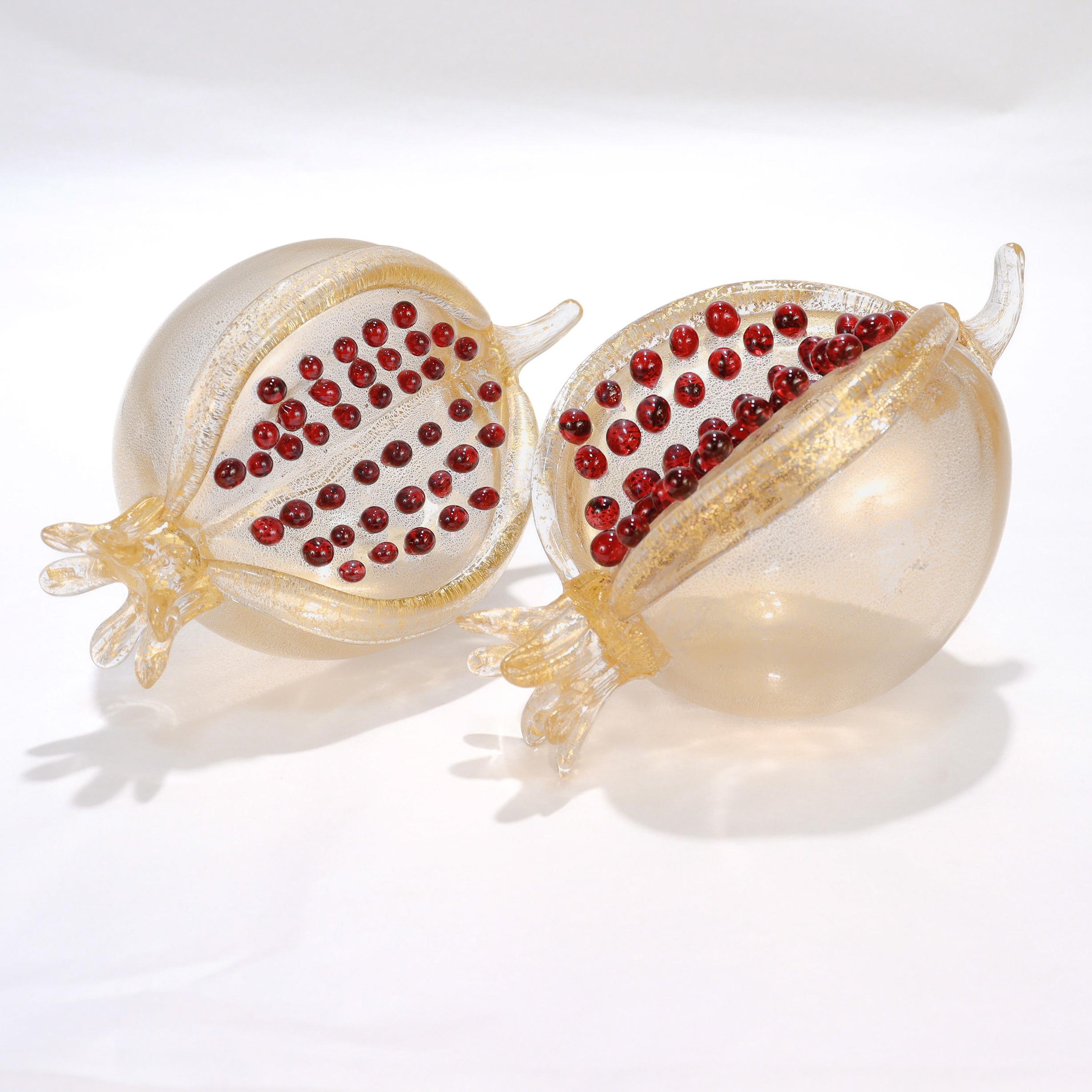Pair of Venetian Glass Pomegranate Sculptures by Romeo Gigli for Pauly & Co. In Good Condition For Sale In Philadelphia, PA