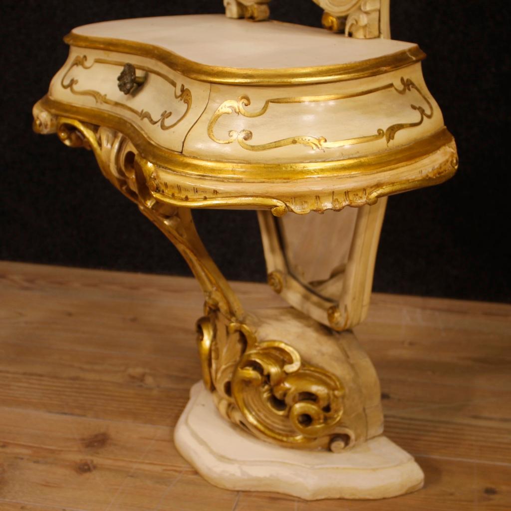 Pair of Venetian Lacquered and Gilded Bedside Tables with Mirrors 3