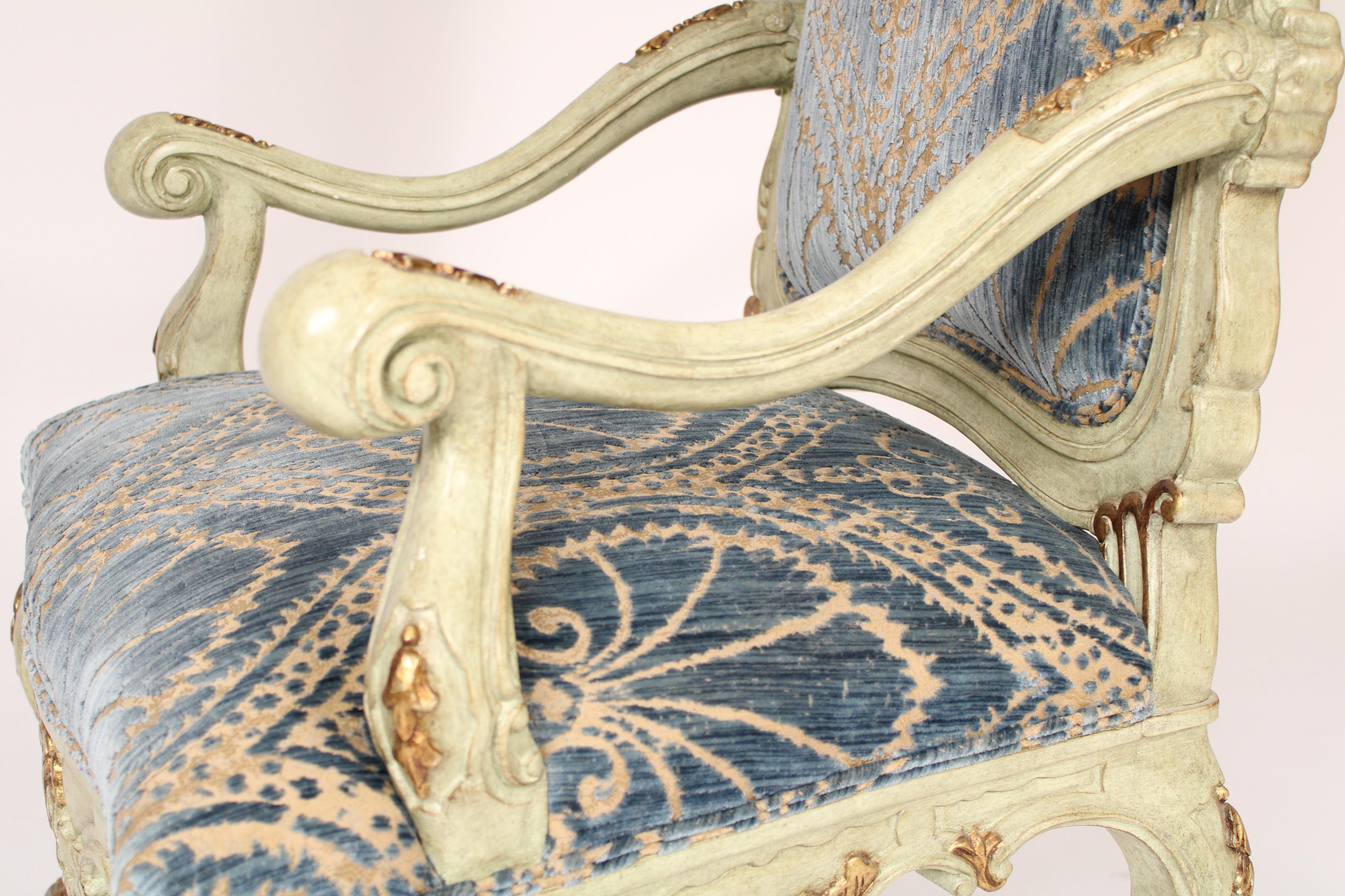 Pair of Venetian Louis XV Style Painted and Gilt Decorated Armchairs For Sale 4