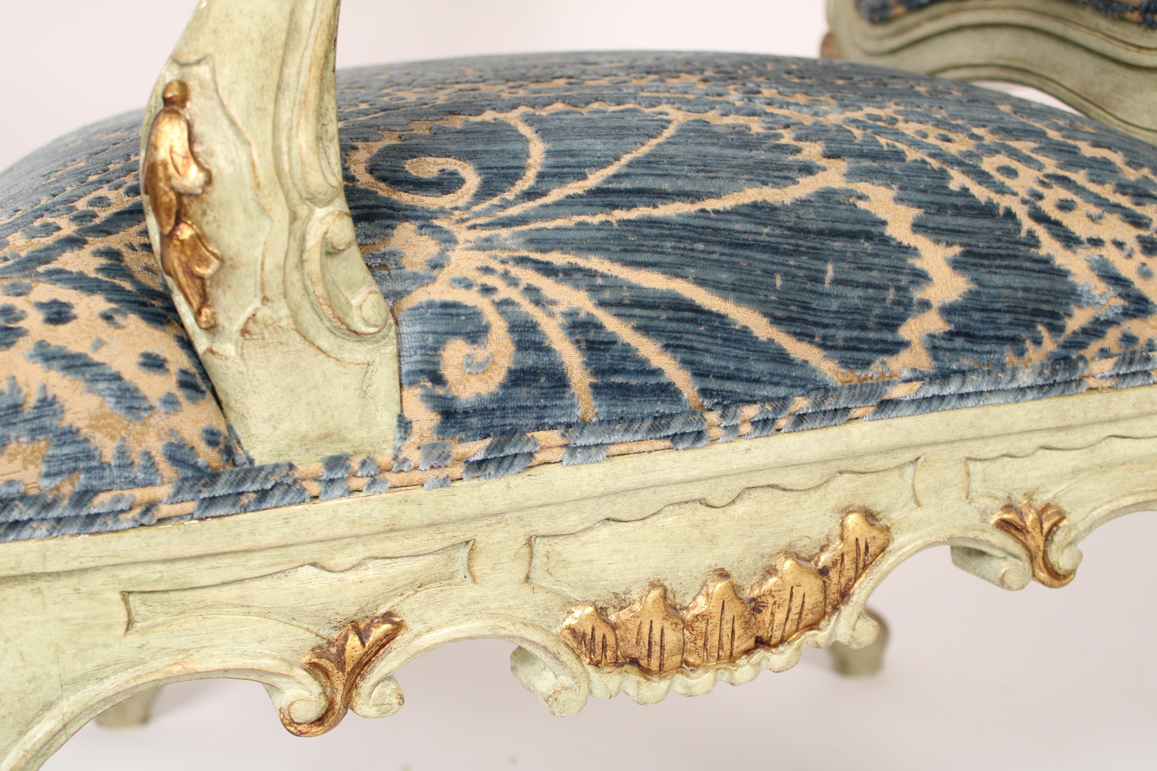 Pair of Venetian Louis XV Style Painted and Gilt Decorated Armchairs For Sale 5