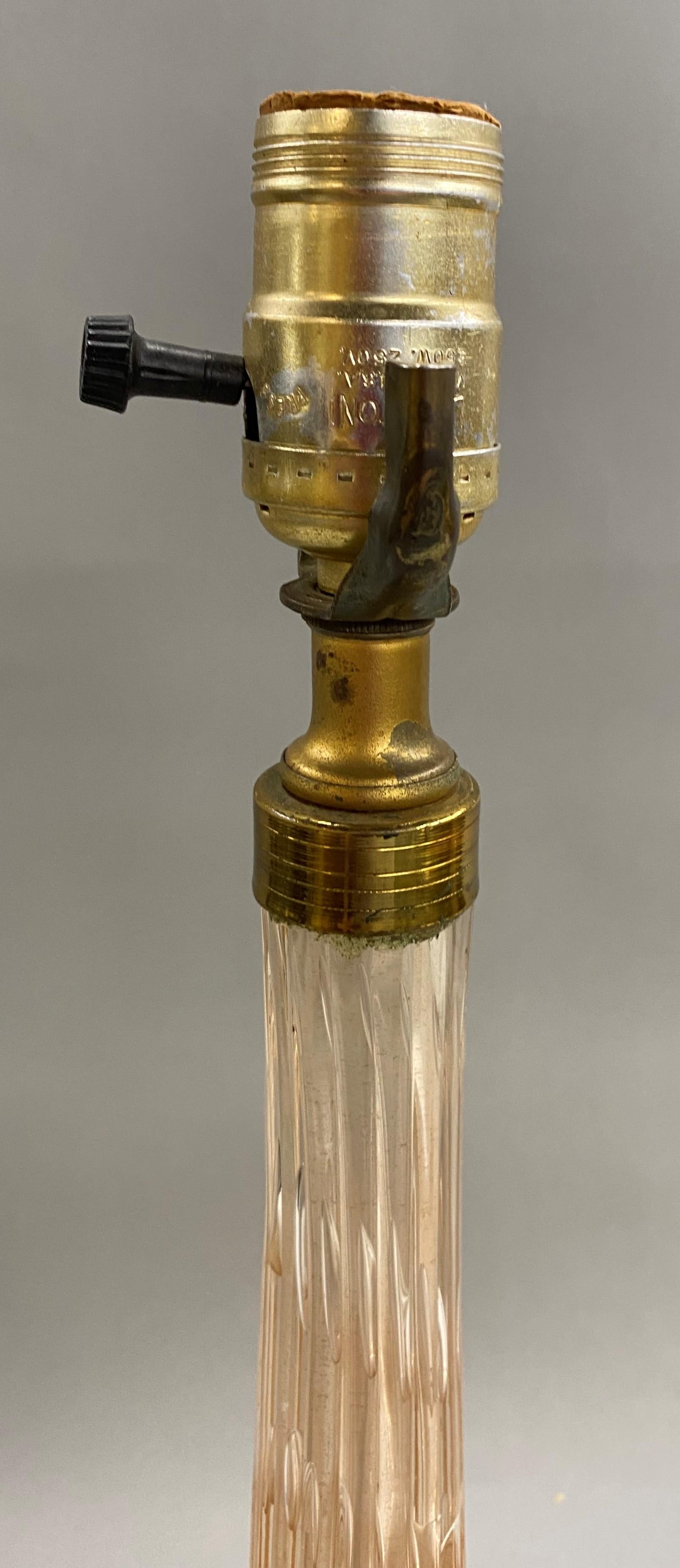 Fait main Paire de lampes vénitiennes du milieu du siècle dernier en verre bullé, vers les années 1940