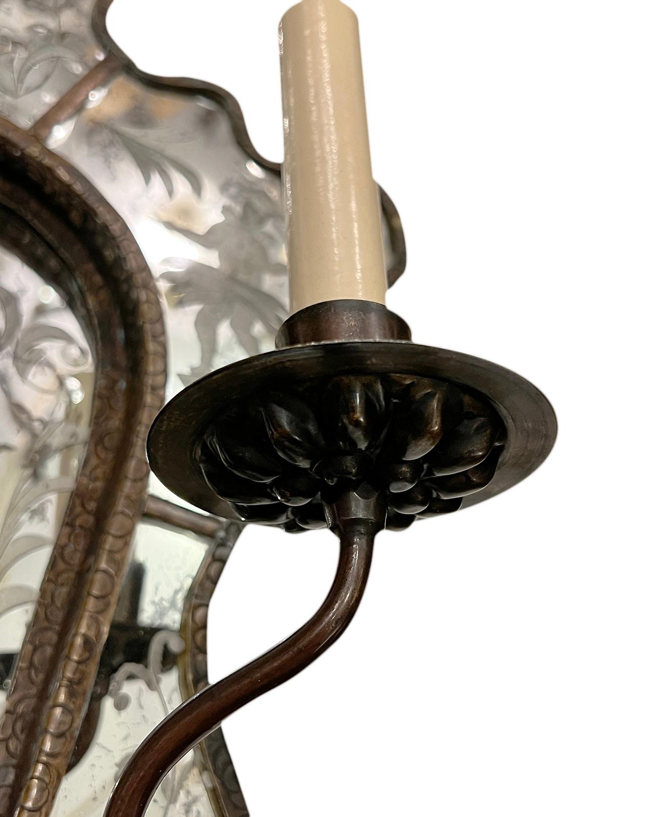 Pair of Venetian Mirrored Sconces In Good Condition For Sale In New York, NY
