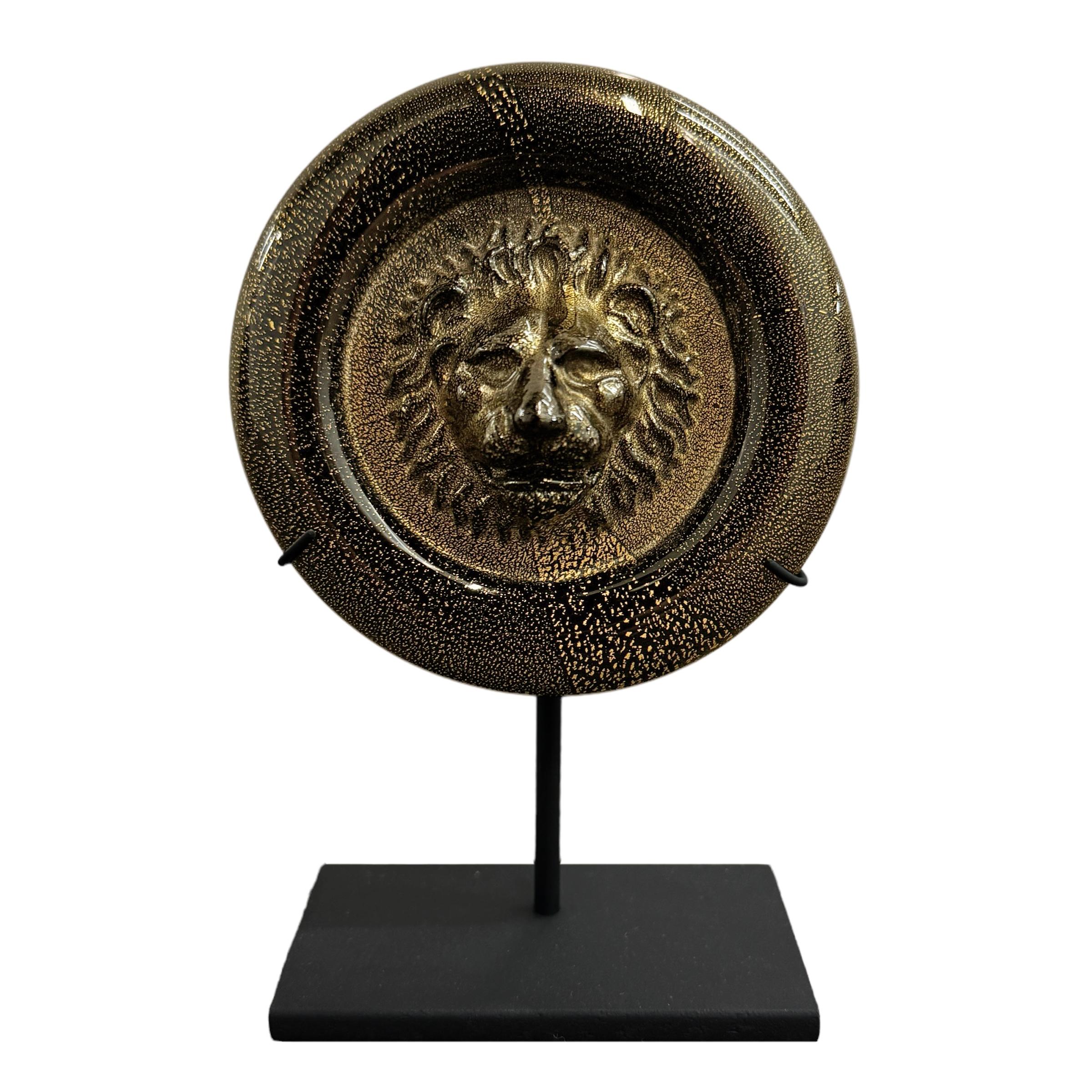 Pair of Venetian Murano Glass Lion Medallions on Custom Steel Mounts In Good Condition In Chicago, IL