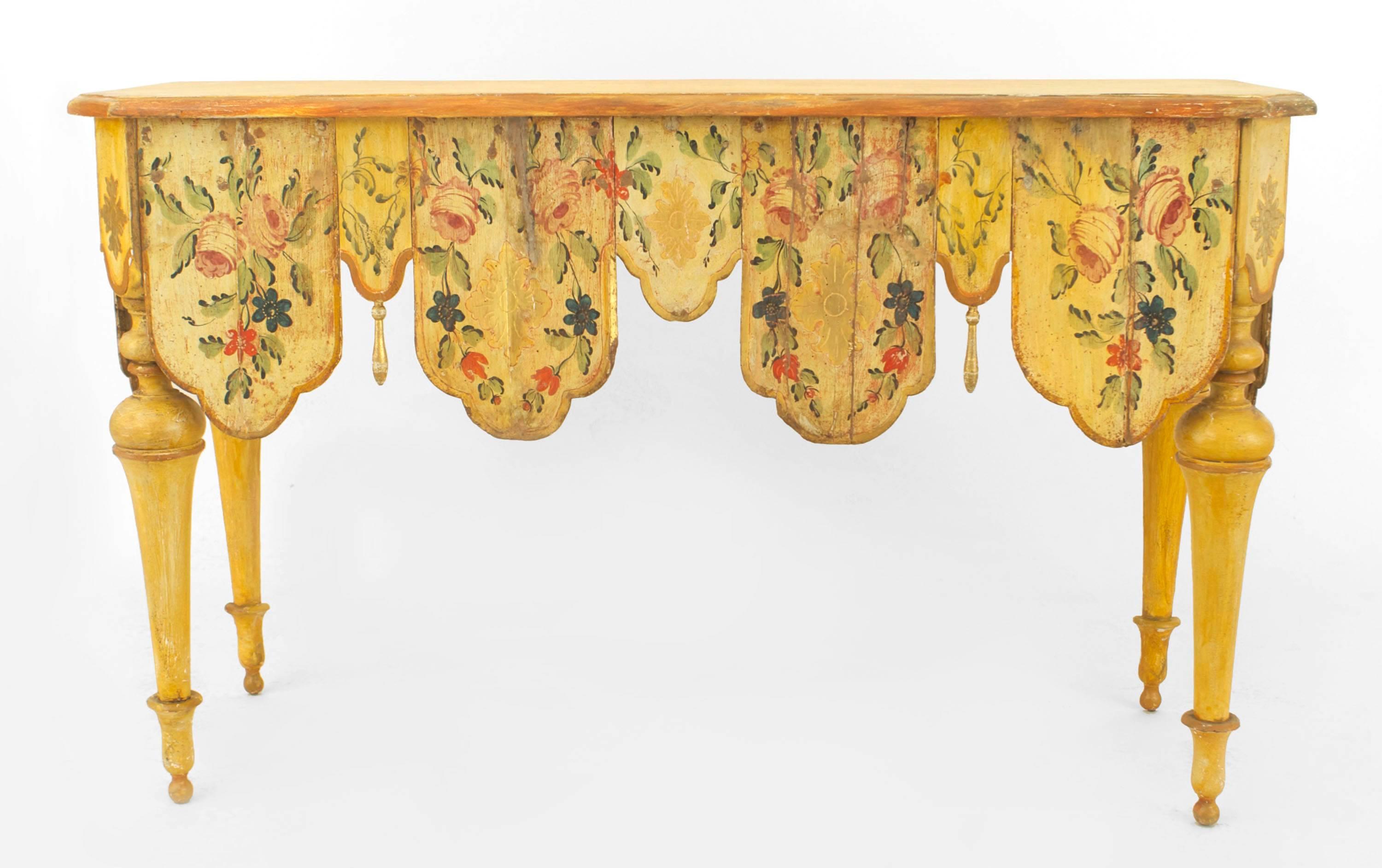 Pair of Venetian Painted and Carved Console Tables In Good Condition In New York, NY