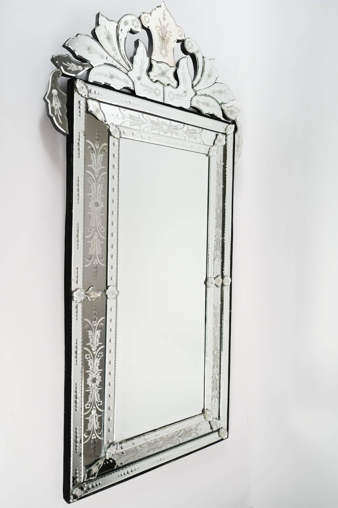 Pair of Venetian Parclose Mirror of the 20th century. Glass is etched and bevell 8