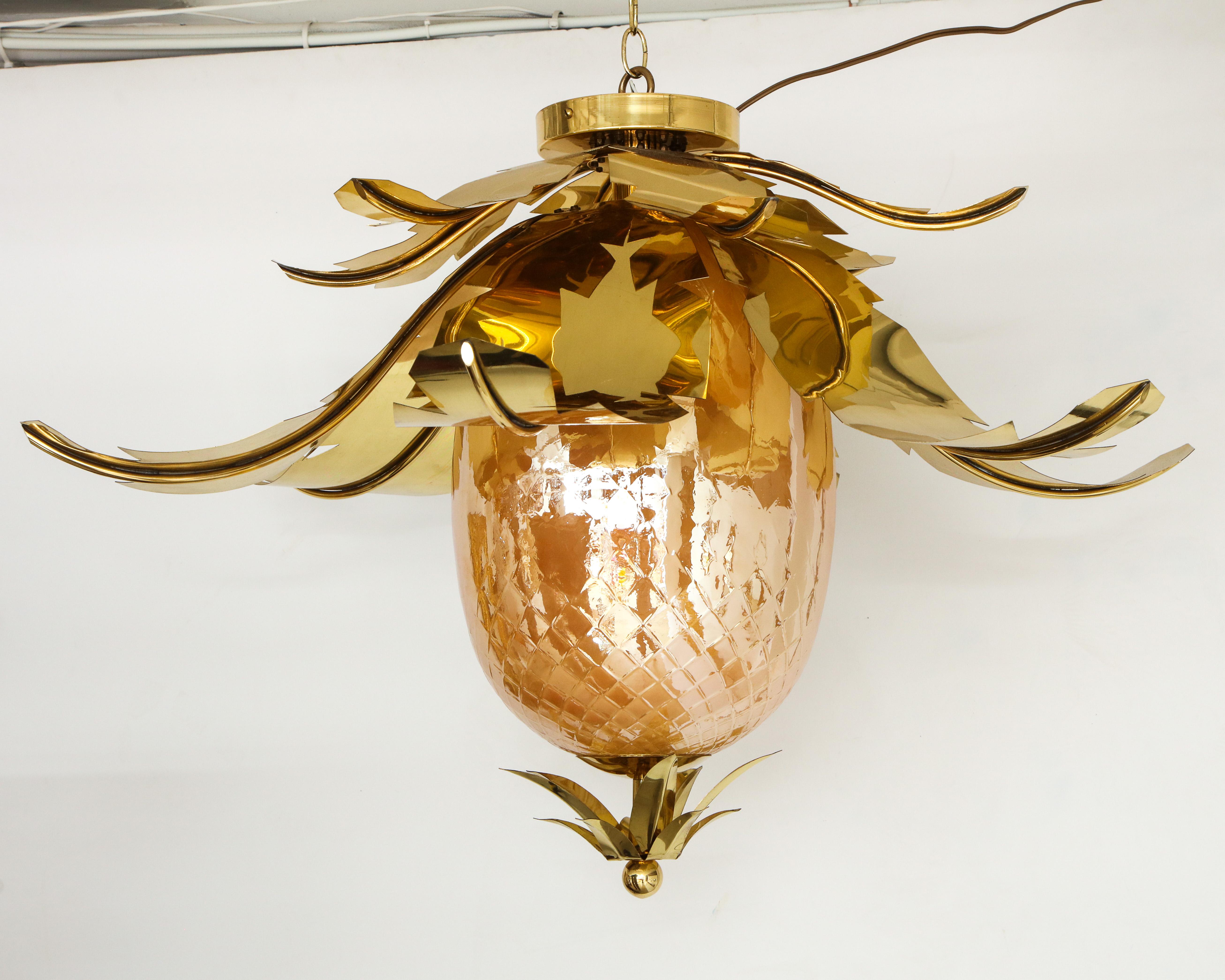 Pair of Venetian Peach Glass and Brass Leaves Pendant Chandeliers For Sale 5