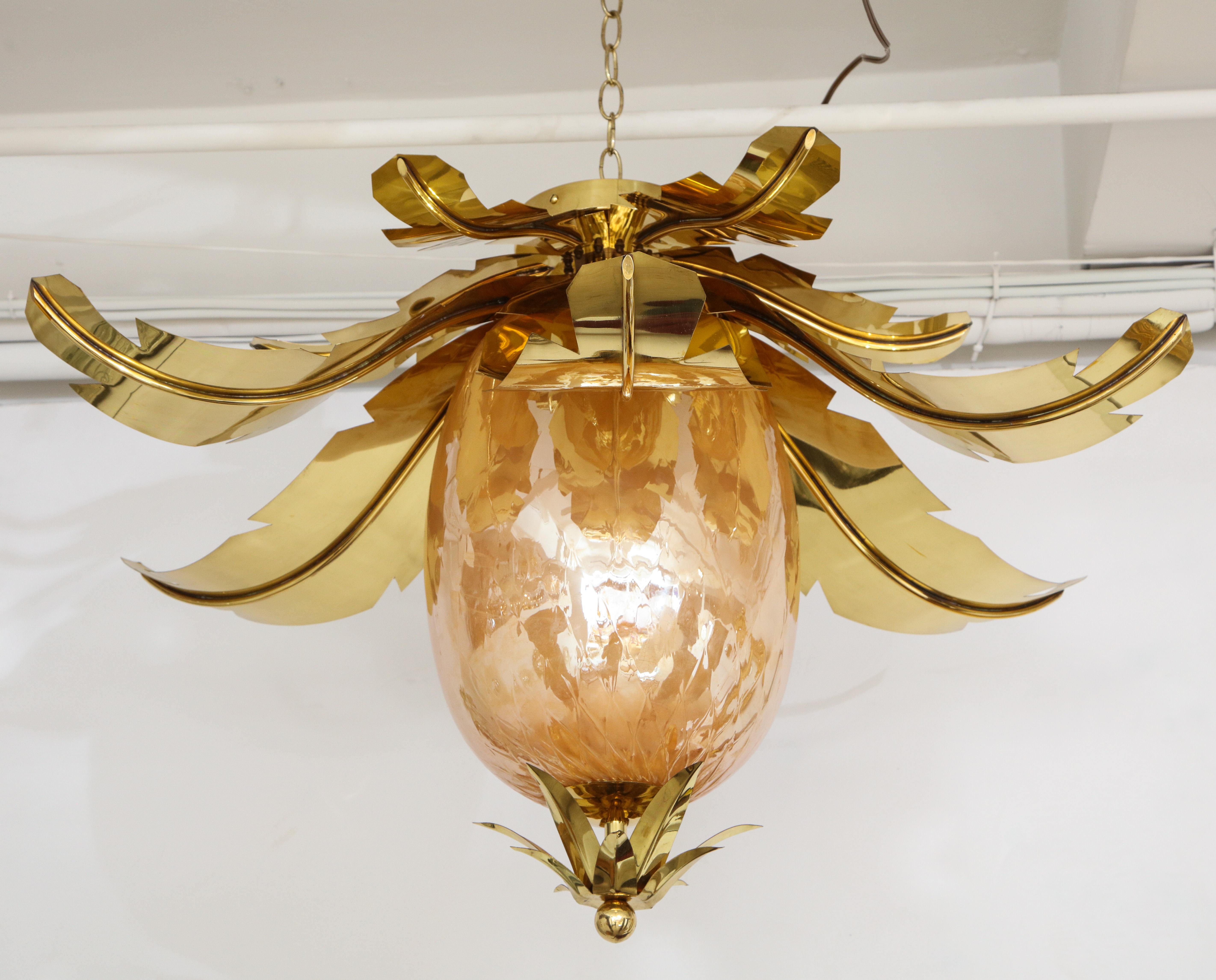 Pair of Venetian Peach Glass and Brass Leaves Pendant Chandeliers For Sale 8