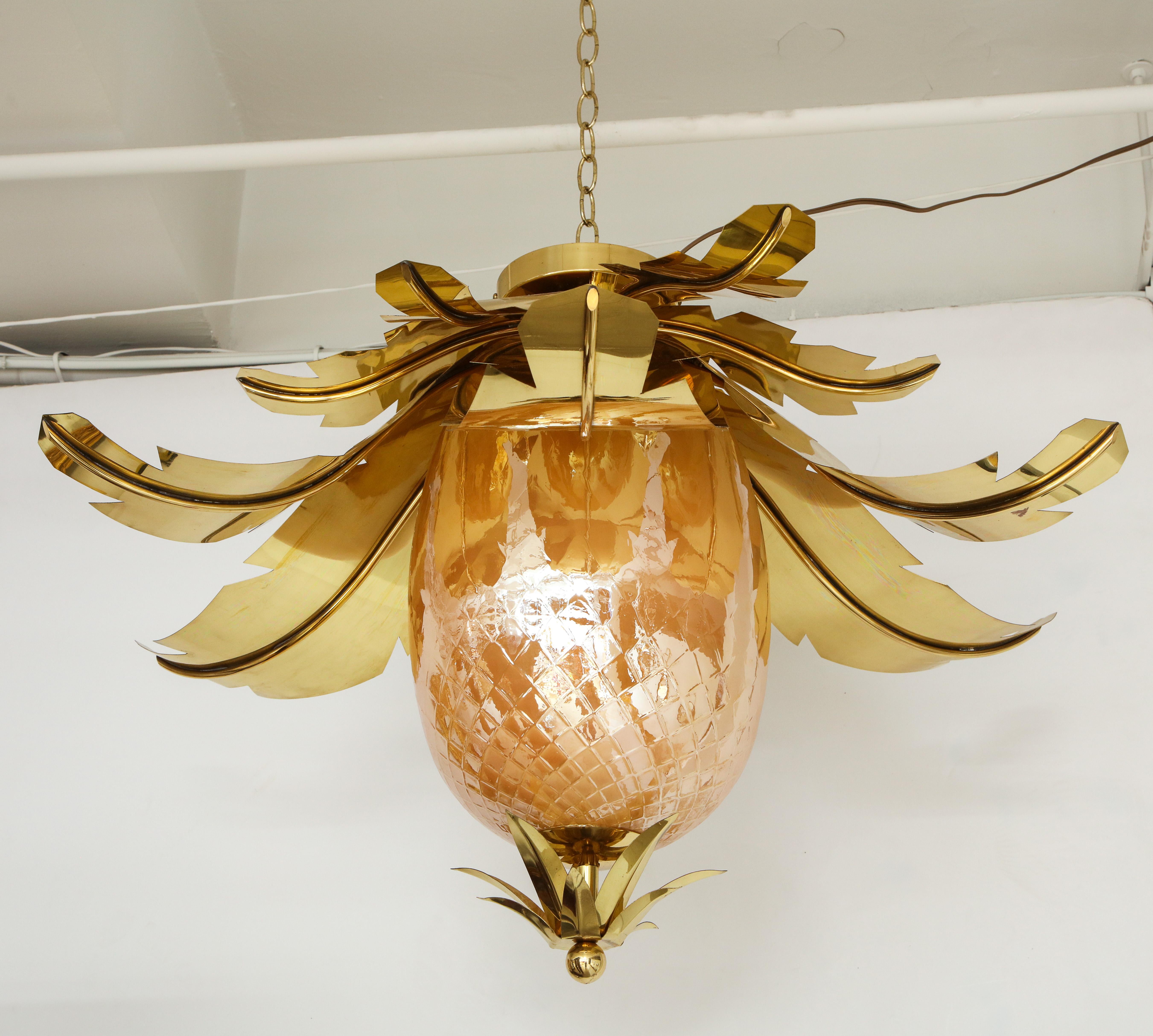 Pair of Venetian Peach Glass and Brass Leaves Pendant Chandeliers For Sale 12