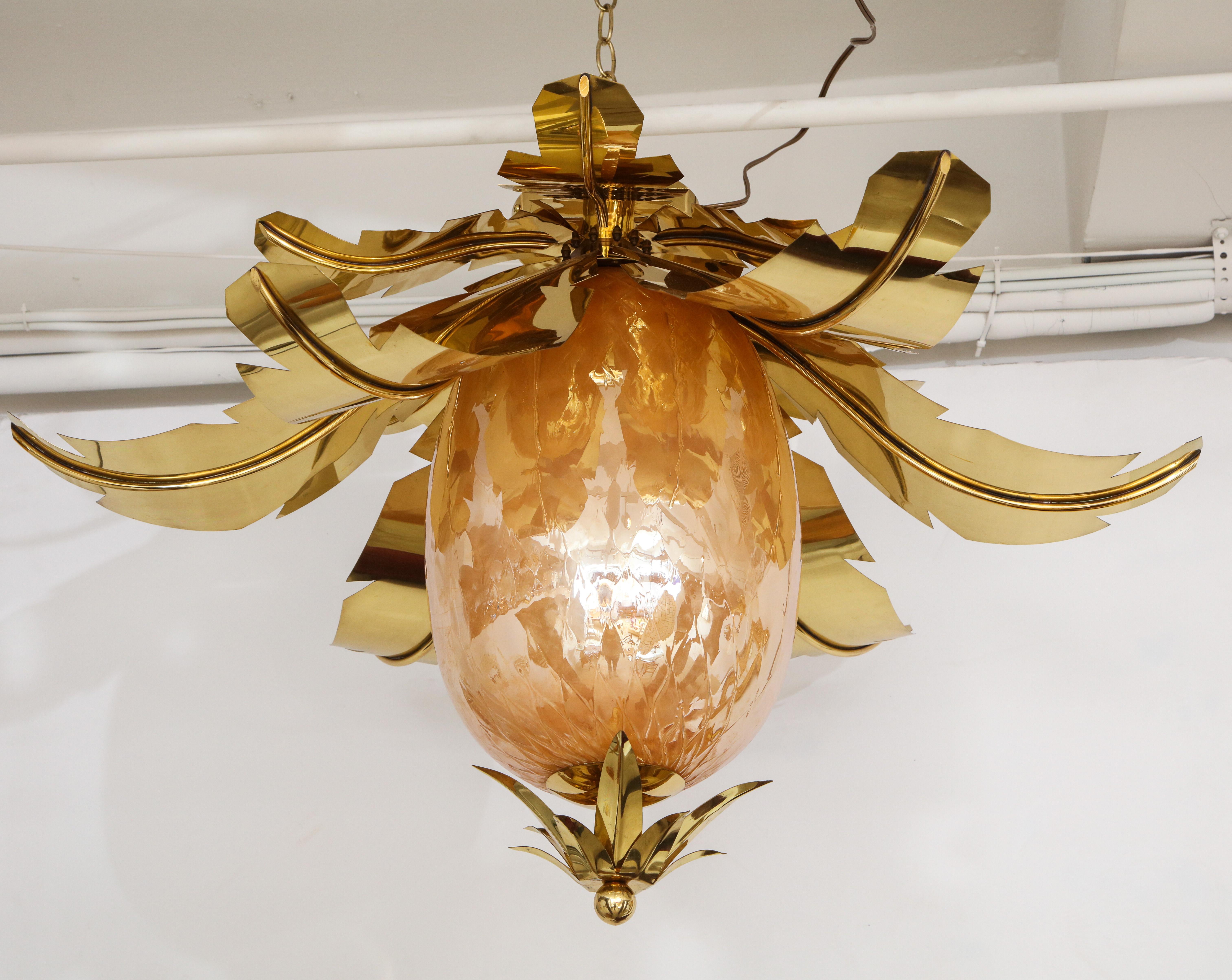 Pair of Venetian Peach Glass and Brass Leaves Pendant Chandeliers For Sale 1