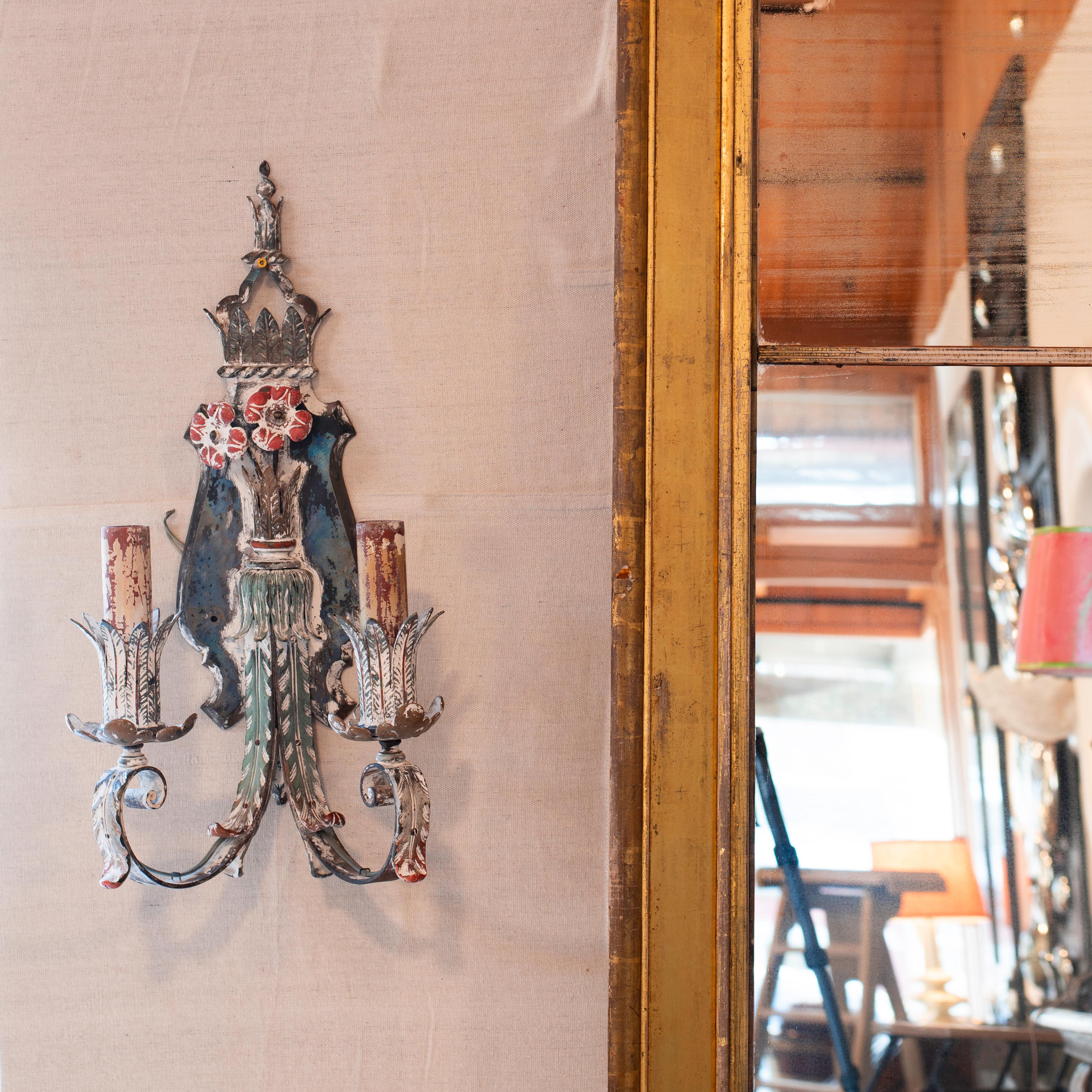 italien Paire d'appliques en bronze polychrome vénitien en vente