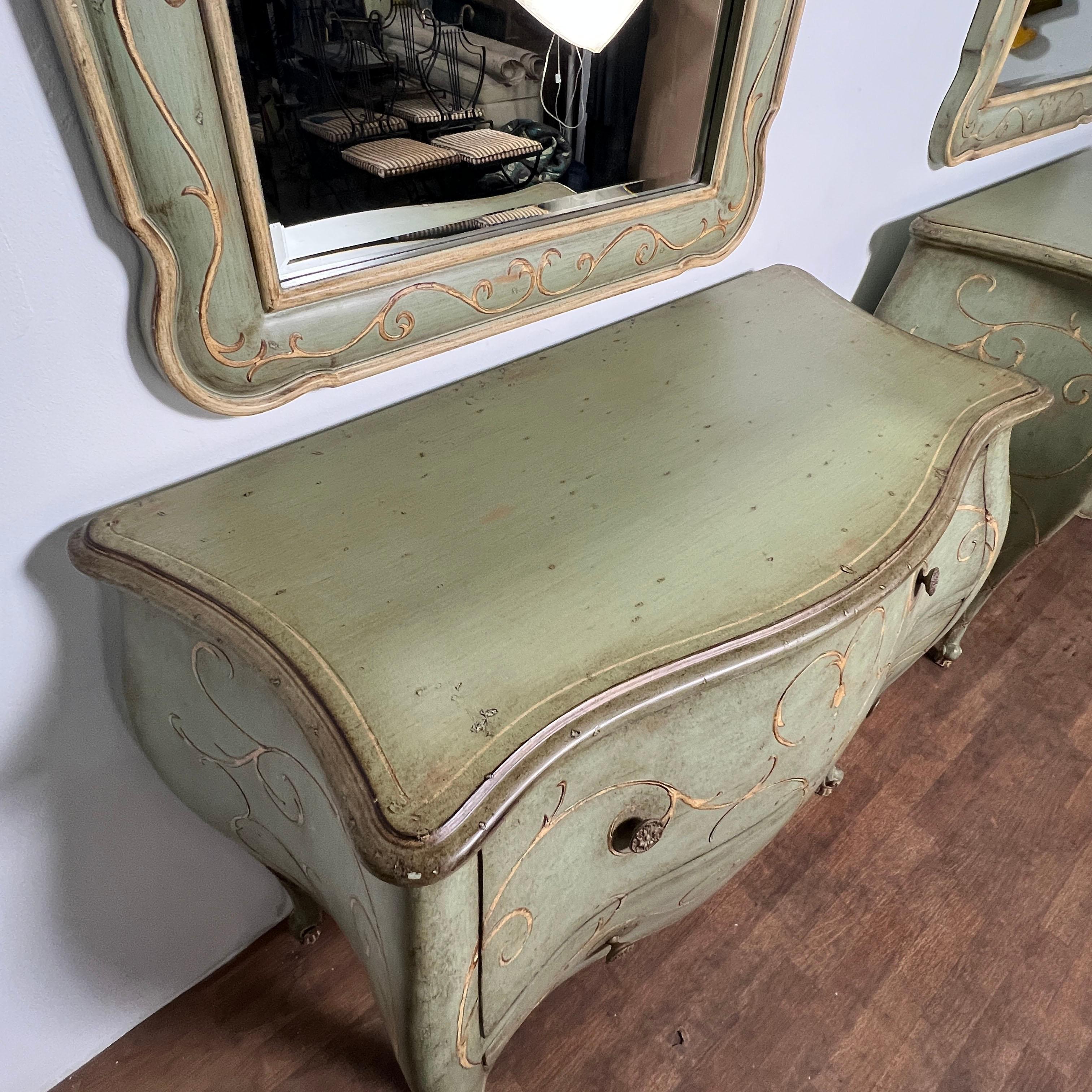 Late 20th Century Pair of Venetian Style Bombe Chests With Matching Wall Mirrors by Thomasville