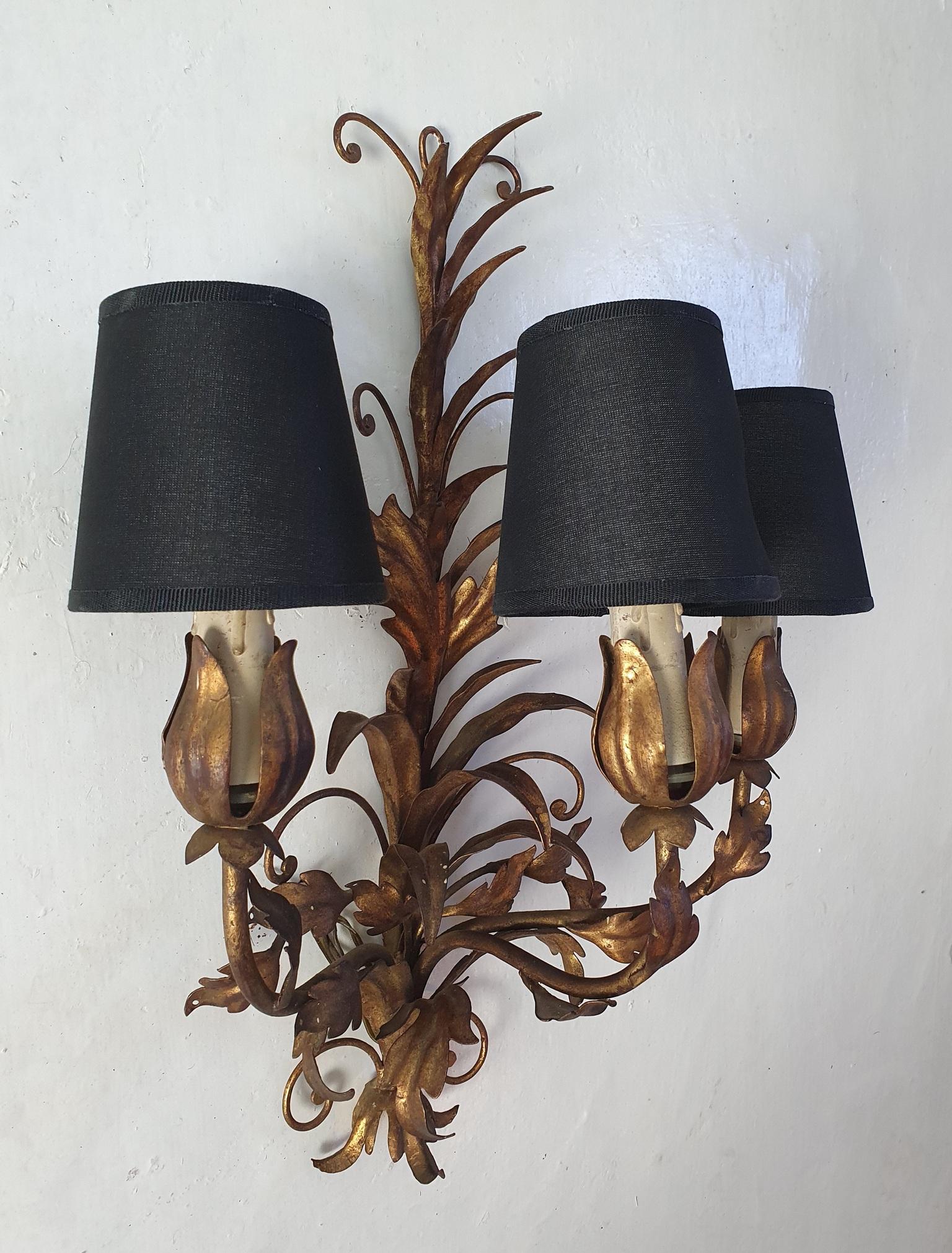 Pair of Venetian Tole Wall Sconces For Sale 3