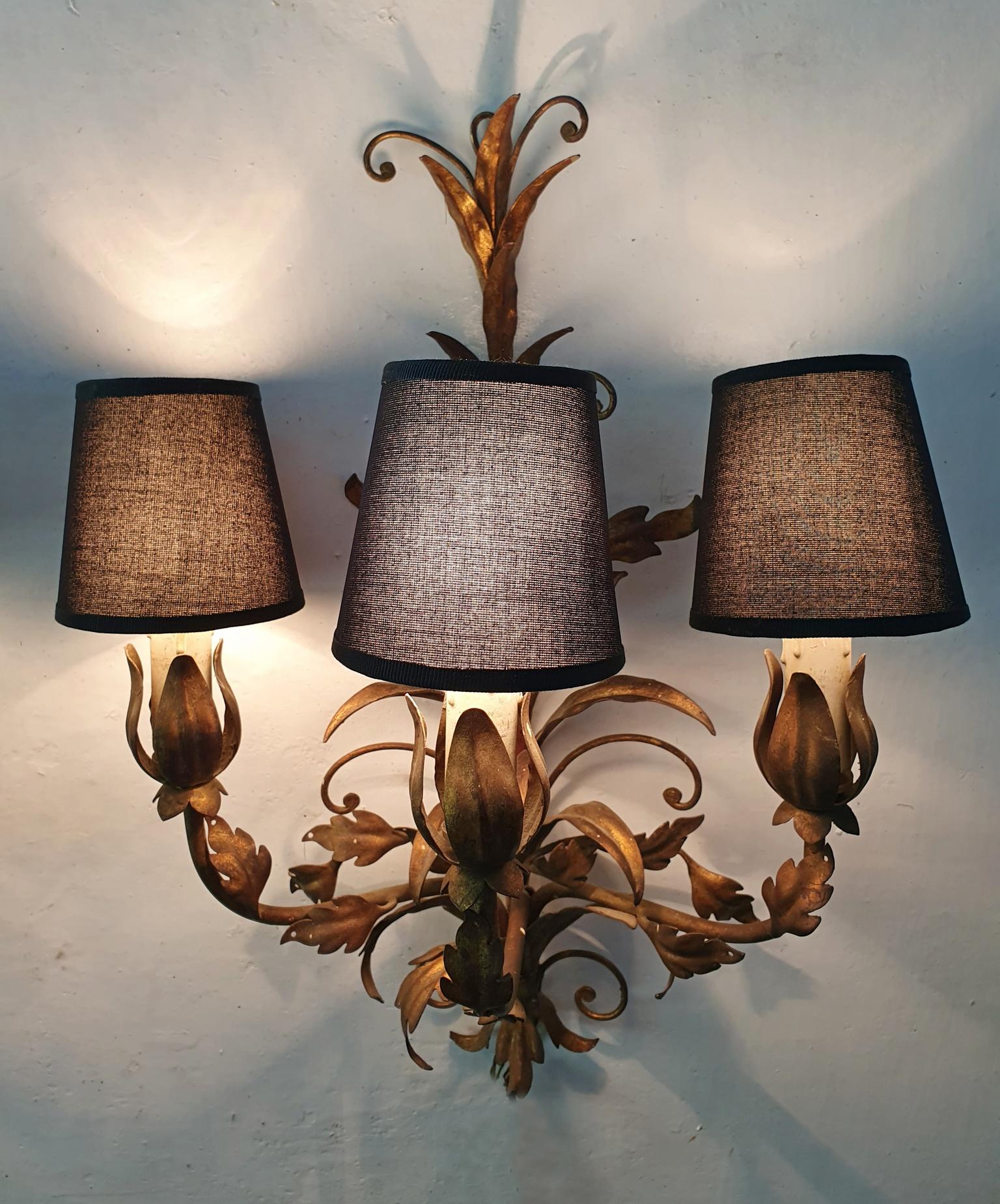 Rococo Pair of Venetian Tole Wall Sconces For Sale