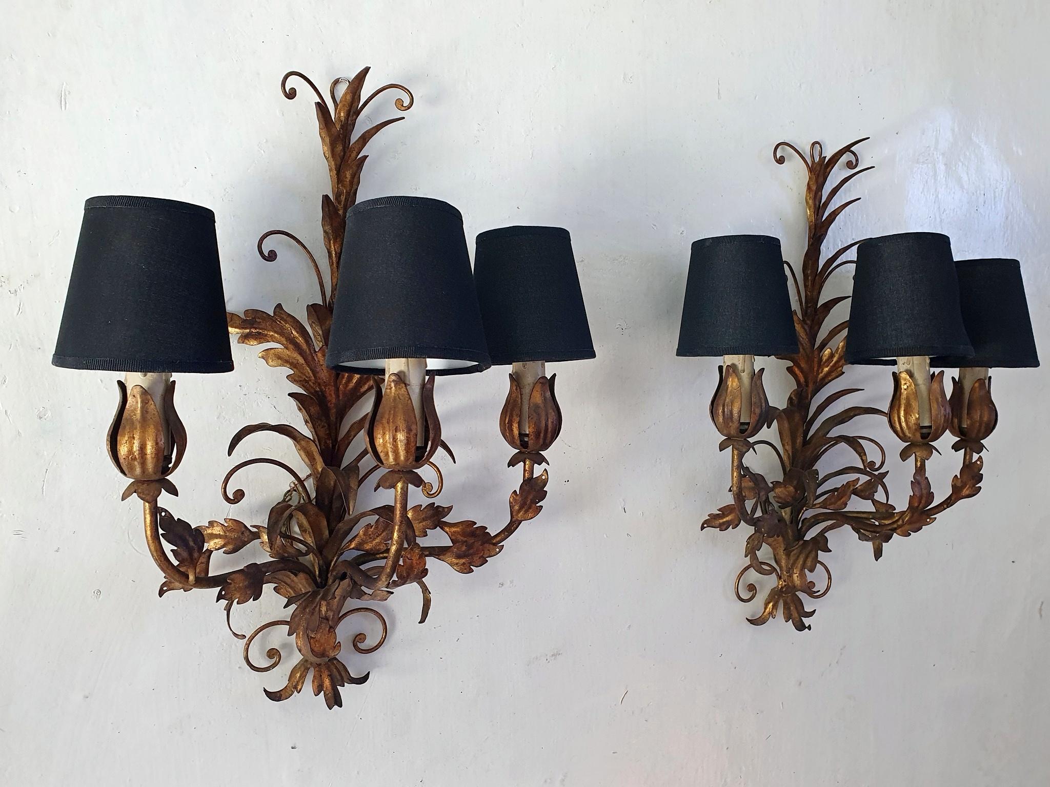Pair of Venetian Tole Wall Sconces For Sale 2