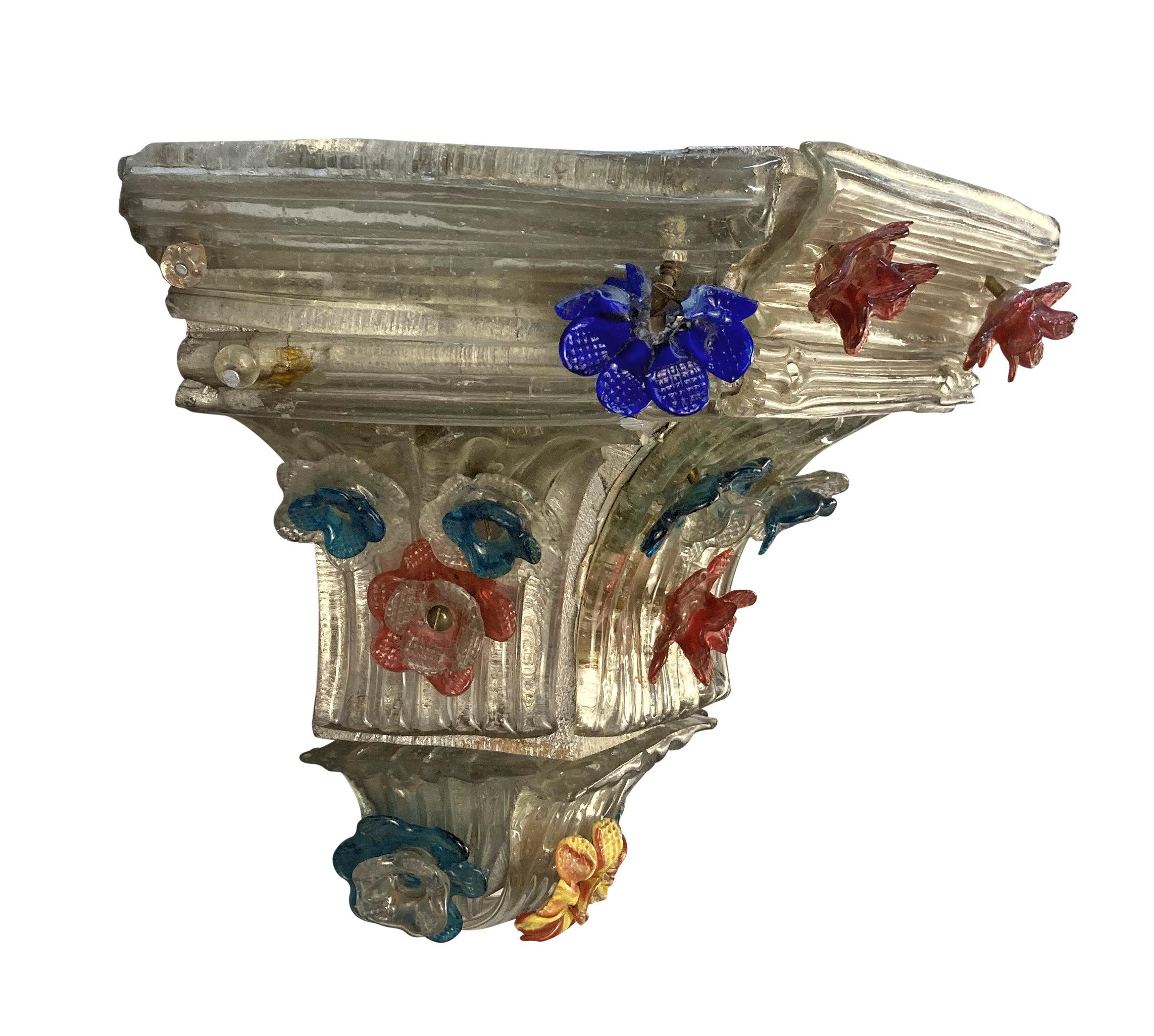 Early 19th Century Pair Of Venetian Wall Brackets For Sale