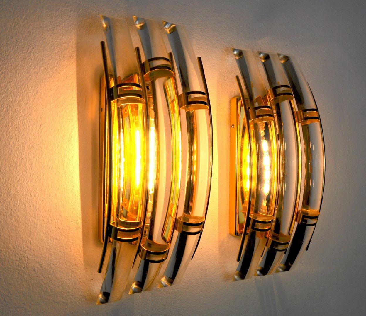 Pair of Venini Murano glass sconces Italy 1970 For Sale 1