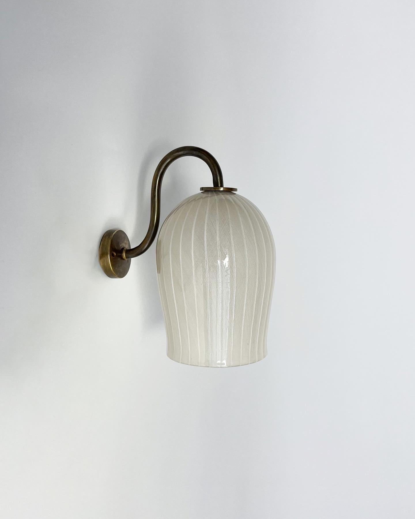 Hand-Crafted Pair of Venini Sconces Murano Glass Zanfirico Filigrana 1950s Wall Lamps 