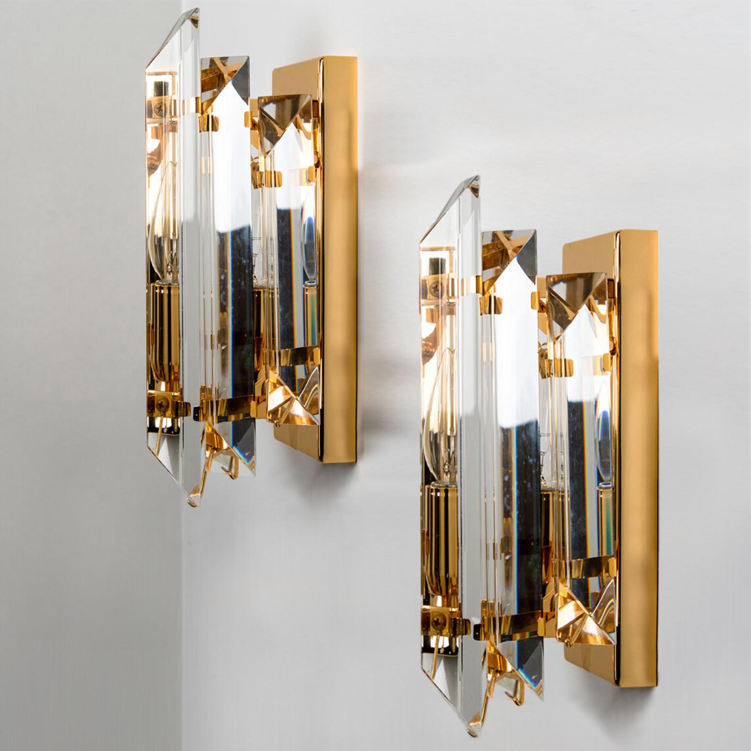 Pair of Venini Style Clear Gold Glass Brass Sconces, 1970 For Sale 5