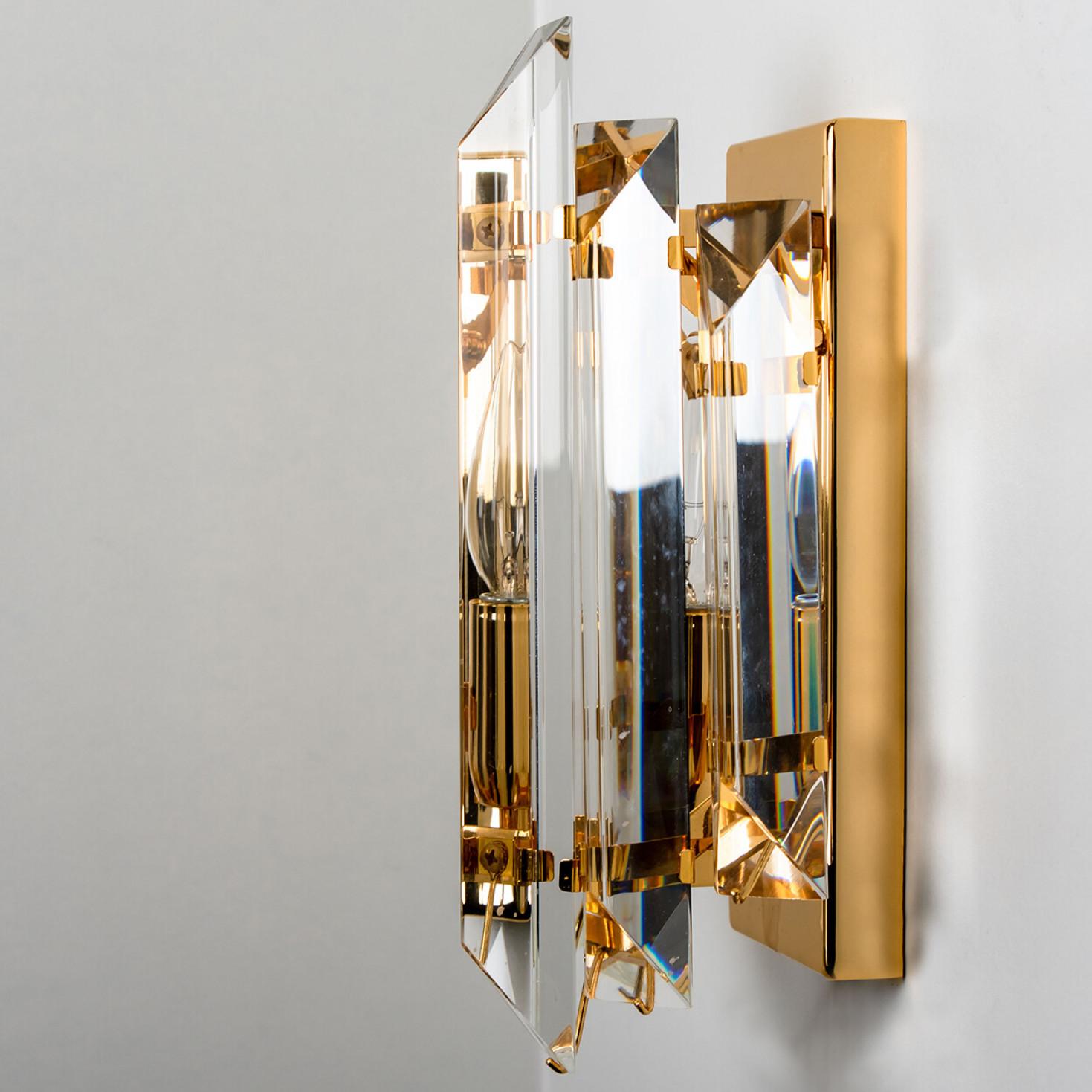 Coppia di lampade in ottone con vetro dorato trasparente in stile Venini, 1970 in vendita 1