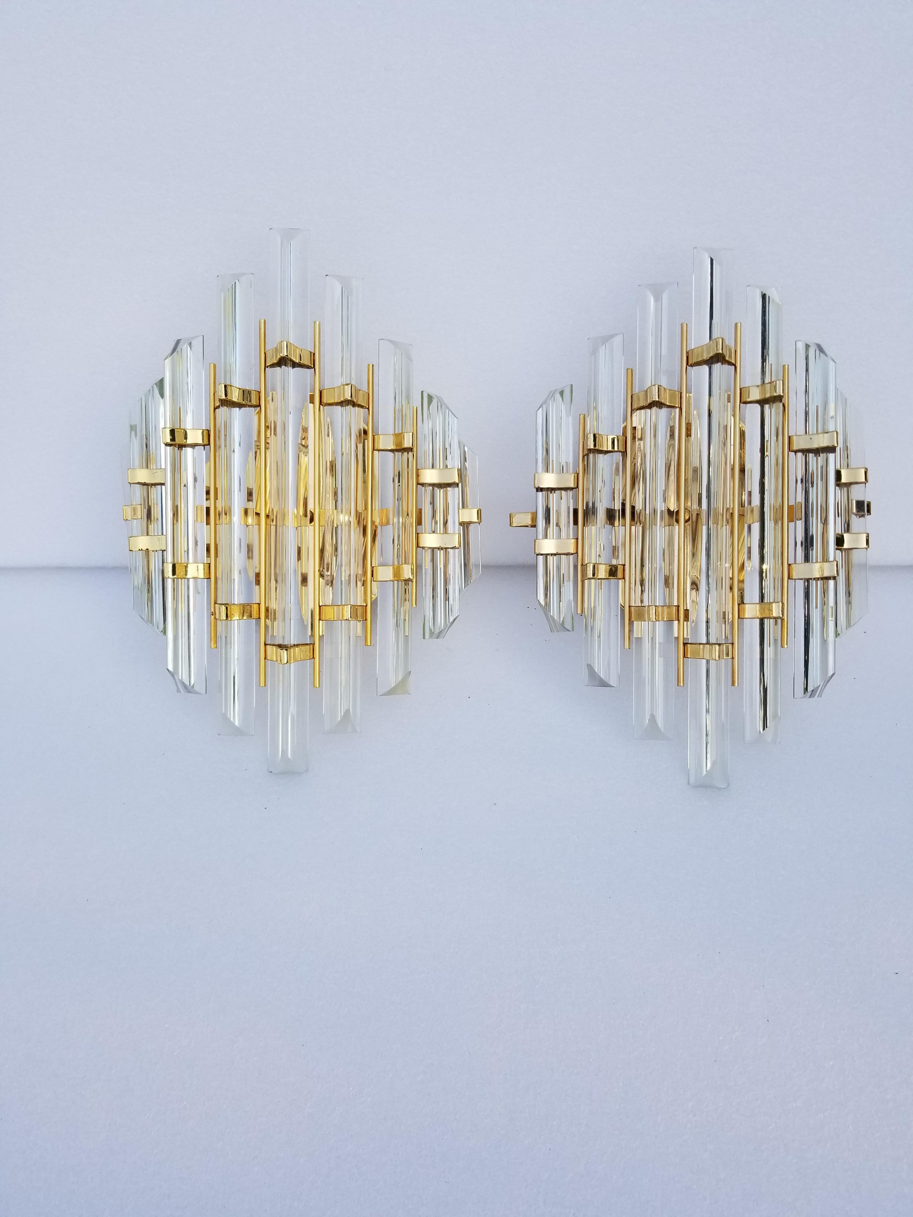 Pair of Venini Style Crystal Sconces For Sale 3