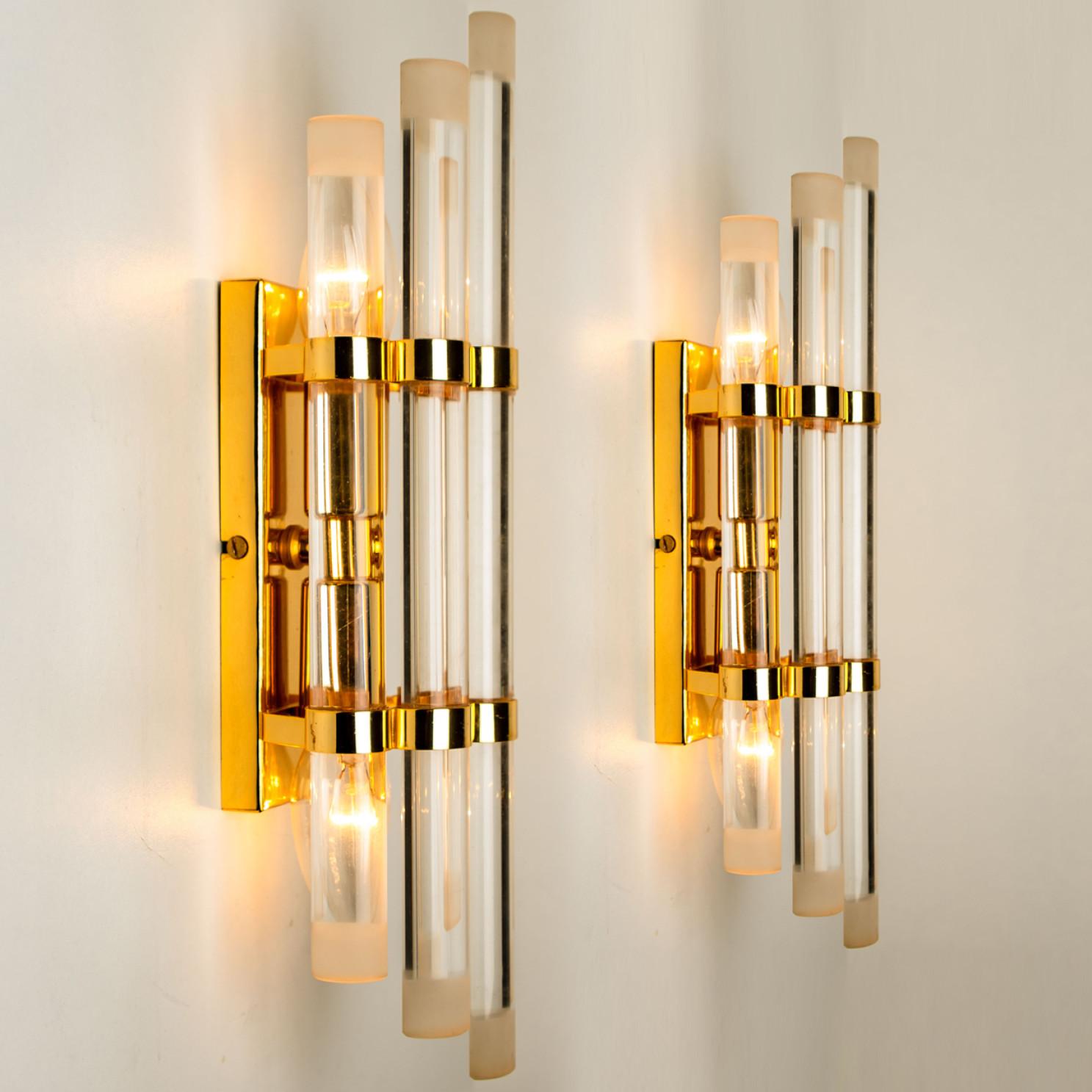 Late 20th Century Pair of Venini Style Murano Glass and Gilt Brass Sconces, 1960s For Sale
