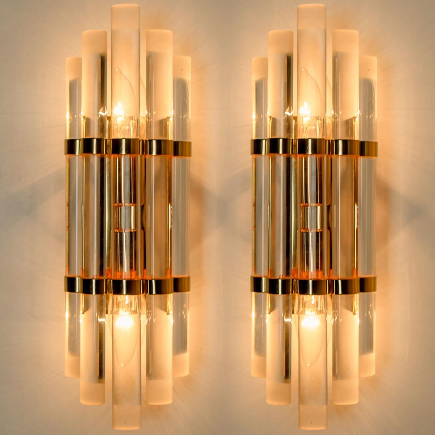 Fine XX secolo Coppia di sconsigliere in vetro di Murano e ottone dorato in stile Venini, anni '60 in vendita