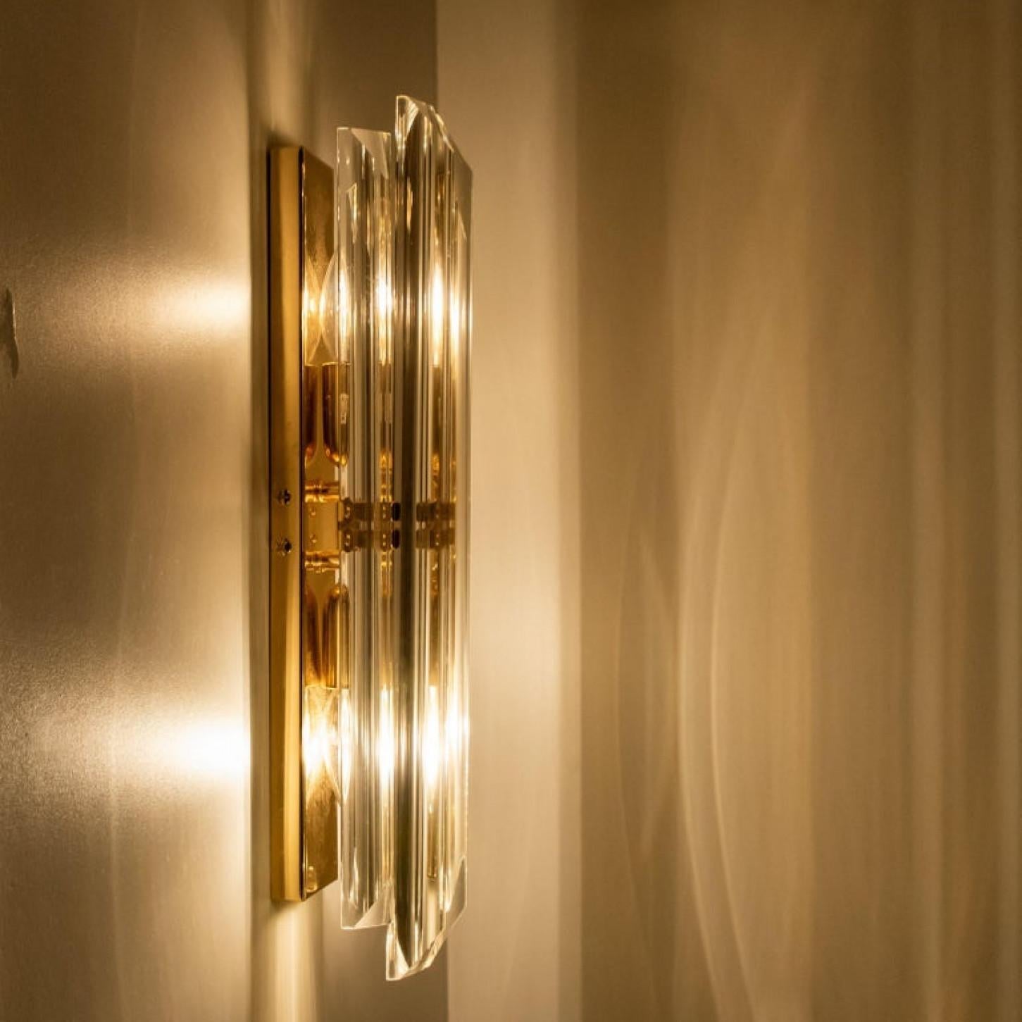 Austriaco Coppia di sconsigliere in vetro di Murano e ottone dorato in stile Venini, annuncio personalizzato in Italia in vendita