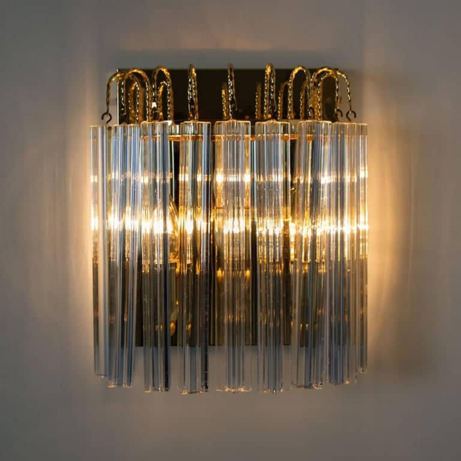 Oro Coppia di sconsigliere in vetro di Murano e ottone dorato in stile Venini con striscia grigia, Italia in vendita