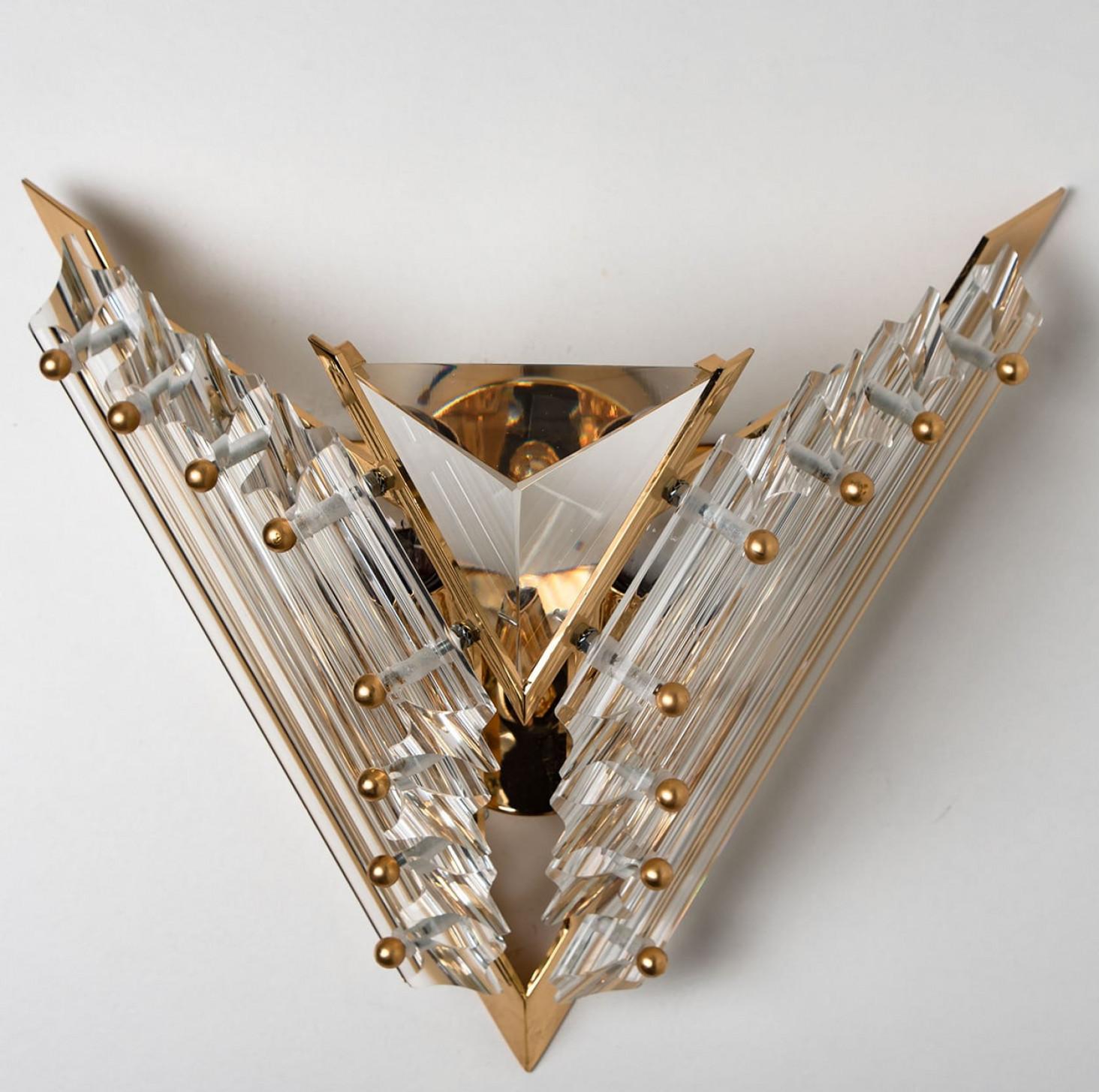 Mid-Century Modern Paire d'appliques de style Venini en verre à trois gouttes et laiton, Italie, 1970 en vente