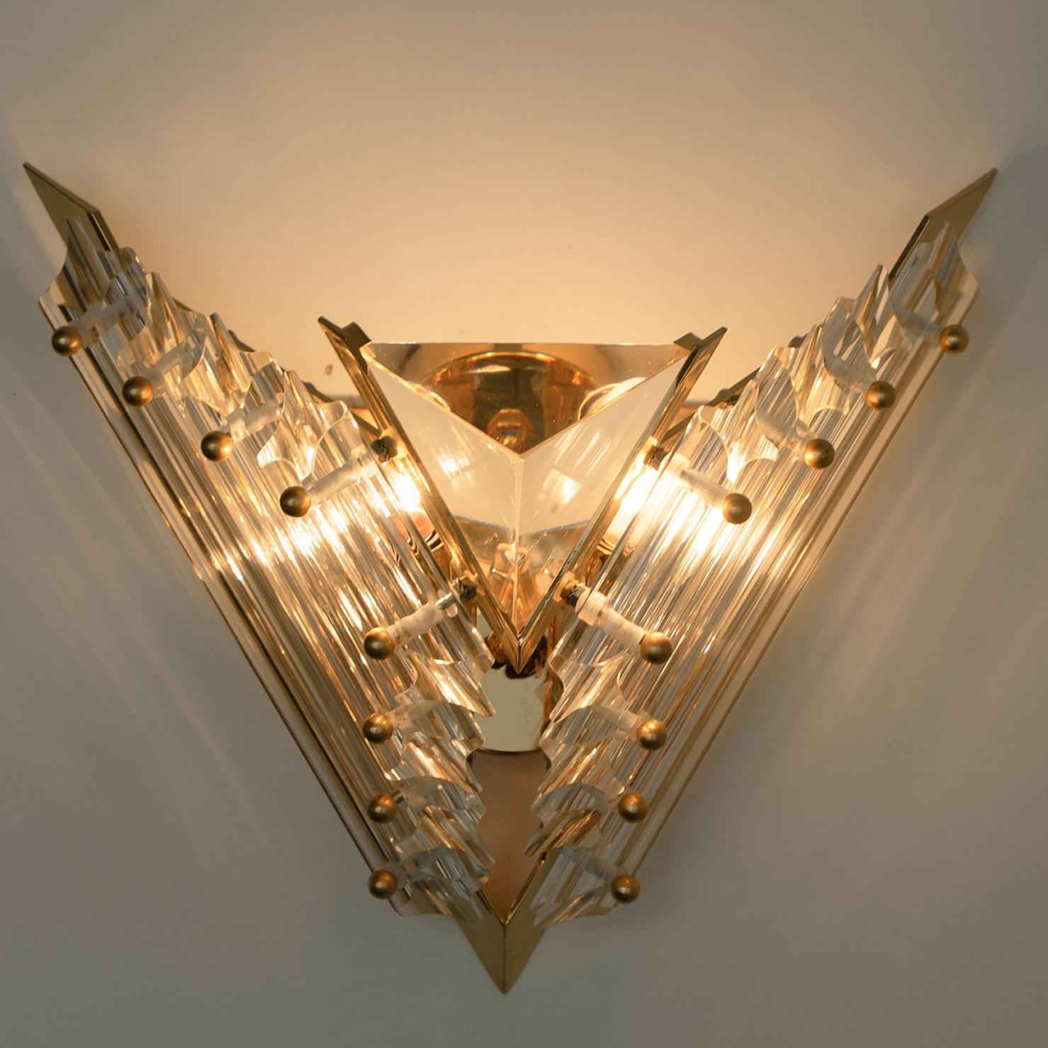 Other Pair of Venini Style Triedroglass Glass and Brass Sconces, Italy, 1970s For Sale