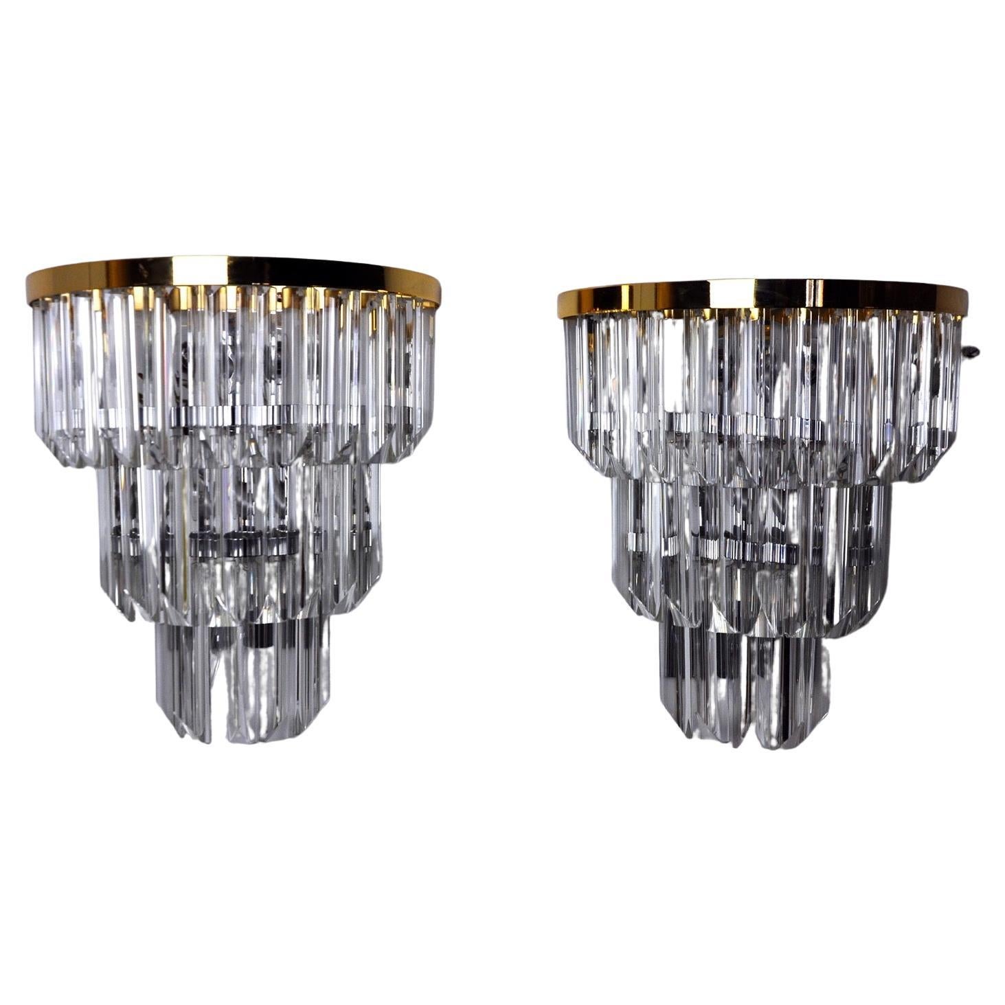 Pair of Venini Wall Lamps 3 Levels Triedri Crystals Italy, 1970 For Sale