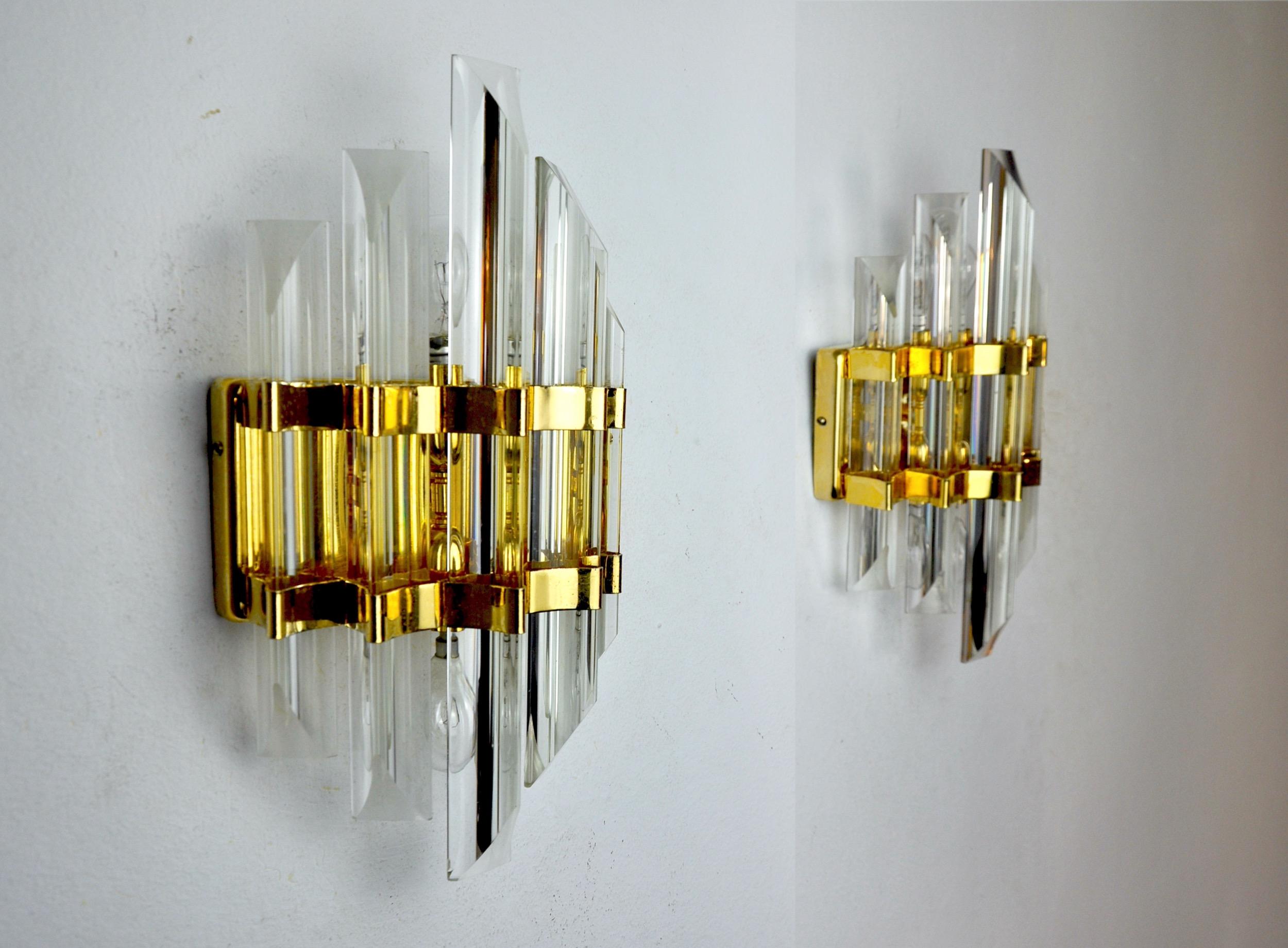 Hollywood Regency Pair of Venini Wall Lamps Cut Glass Murano Italy 1970 For Sale