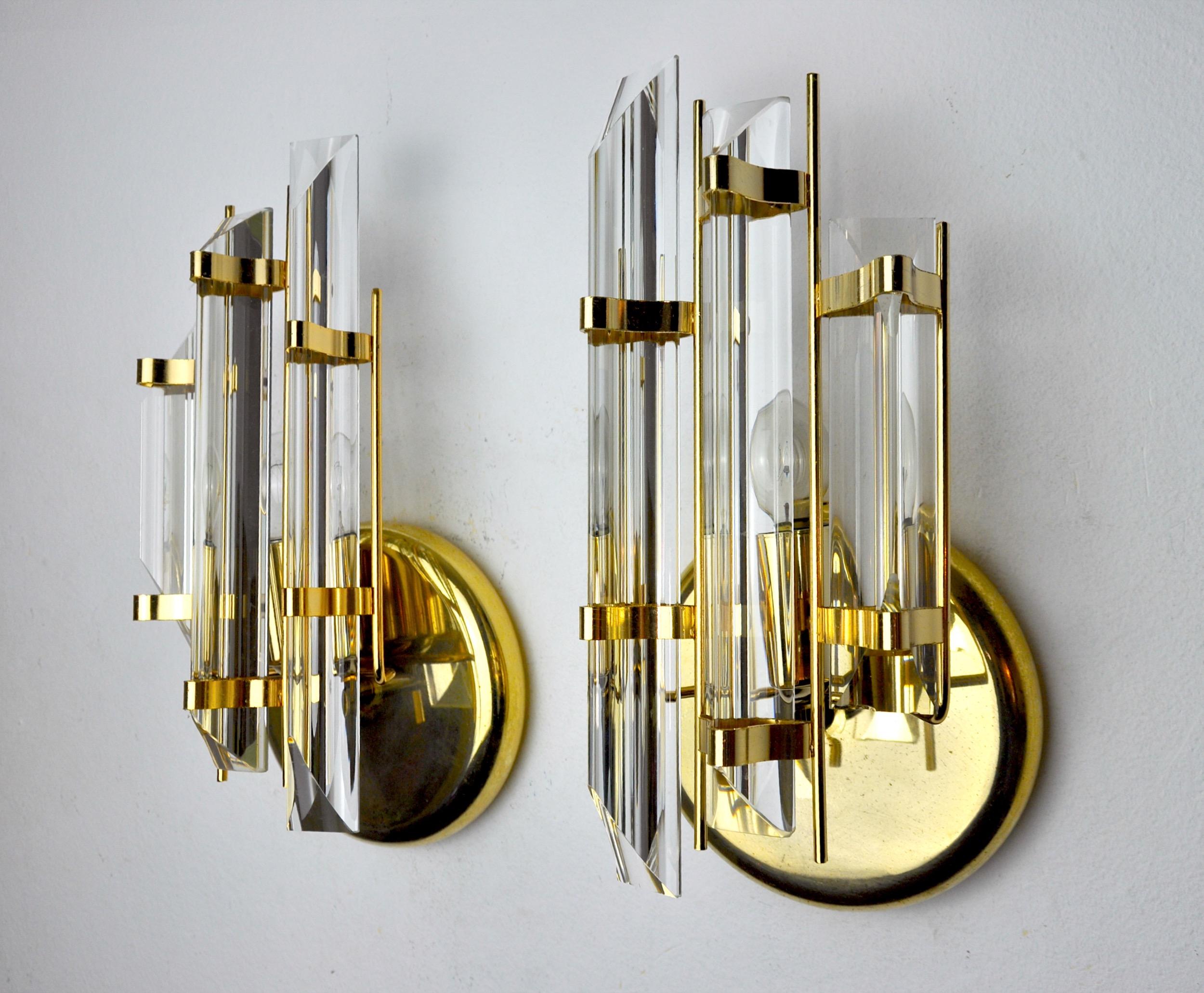 Hollywood Regency Pair of Venini Wall Lamps Cut Glass Murano Italy 1980 For Sale