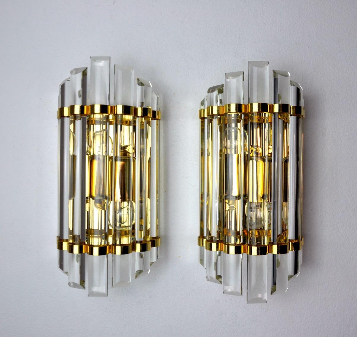 Italian Pair of Venini Wall Lamps, Murano Glass, Italy, 1970 For Sale