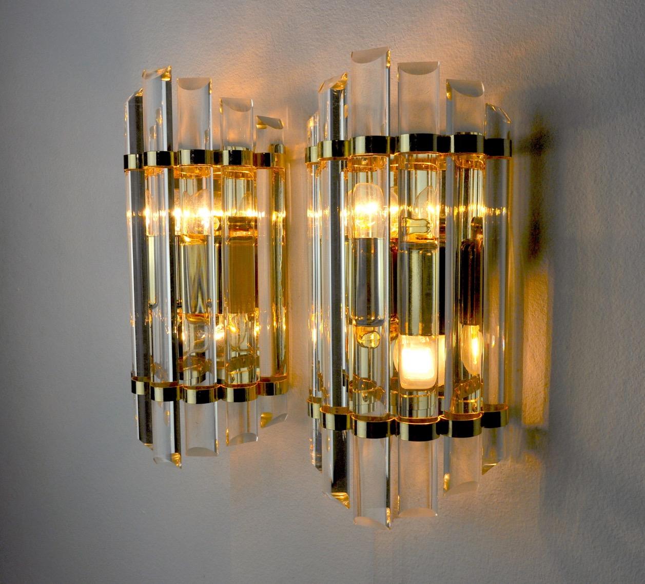 Pair of Venini Wall Lamps, Murano Glass, Italy, 1970 For Sale 1