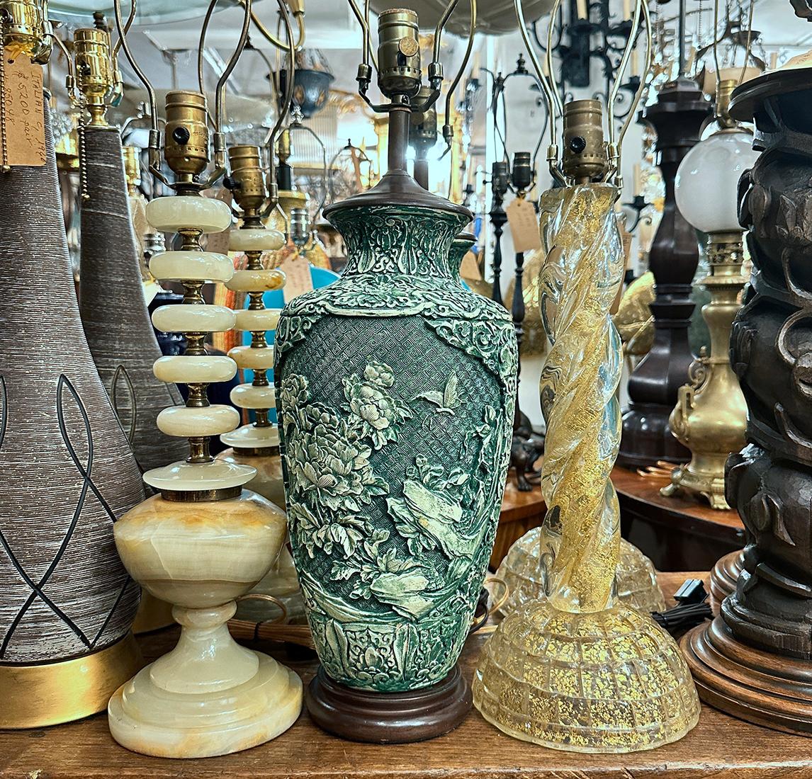 Milieu du XXe siècle Paire de lampes de table vert-de-gris en vente