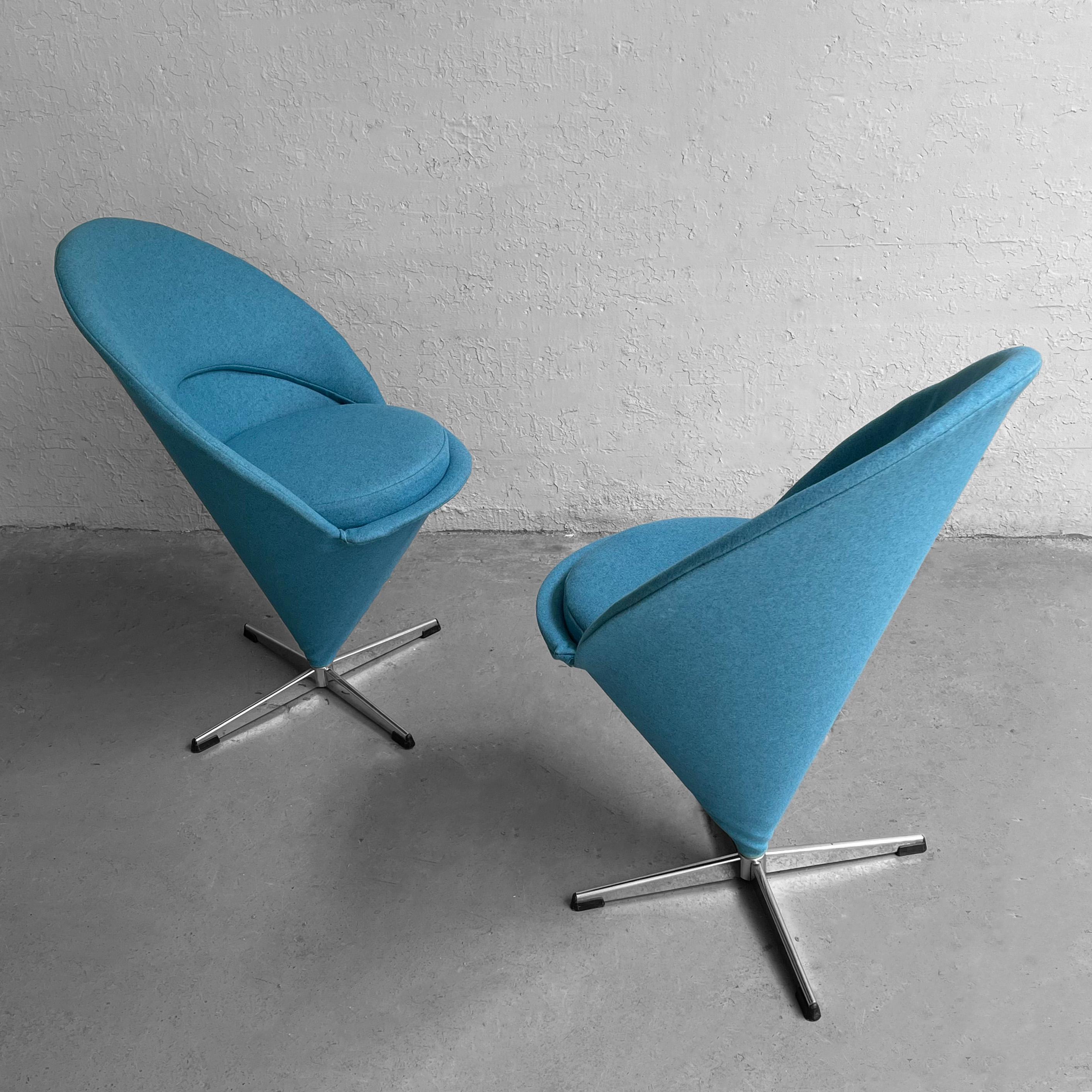 Pair of Verner Panton Cone Chairs 1
