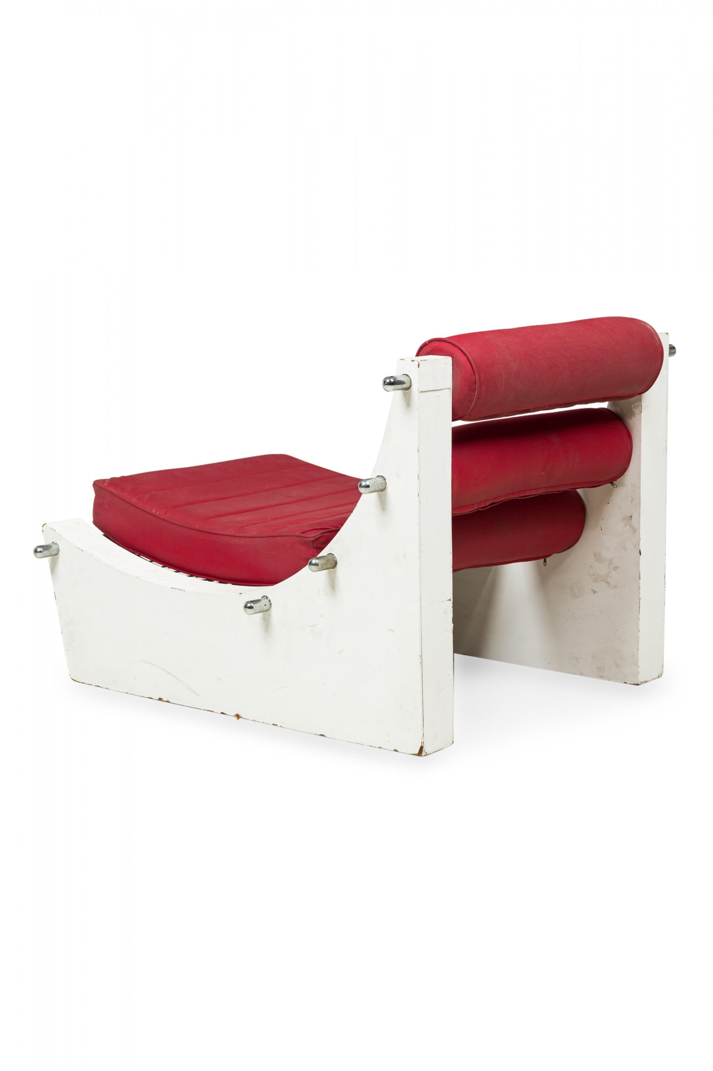 Laccato Coppia di sedie Slipper imbottite di Verner Panton in lacca bianca e cromo in vendita