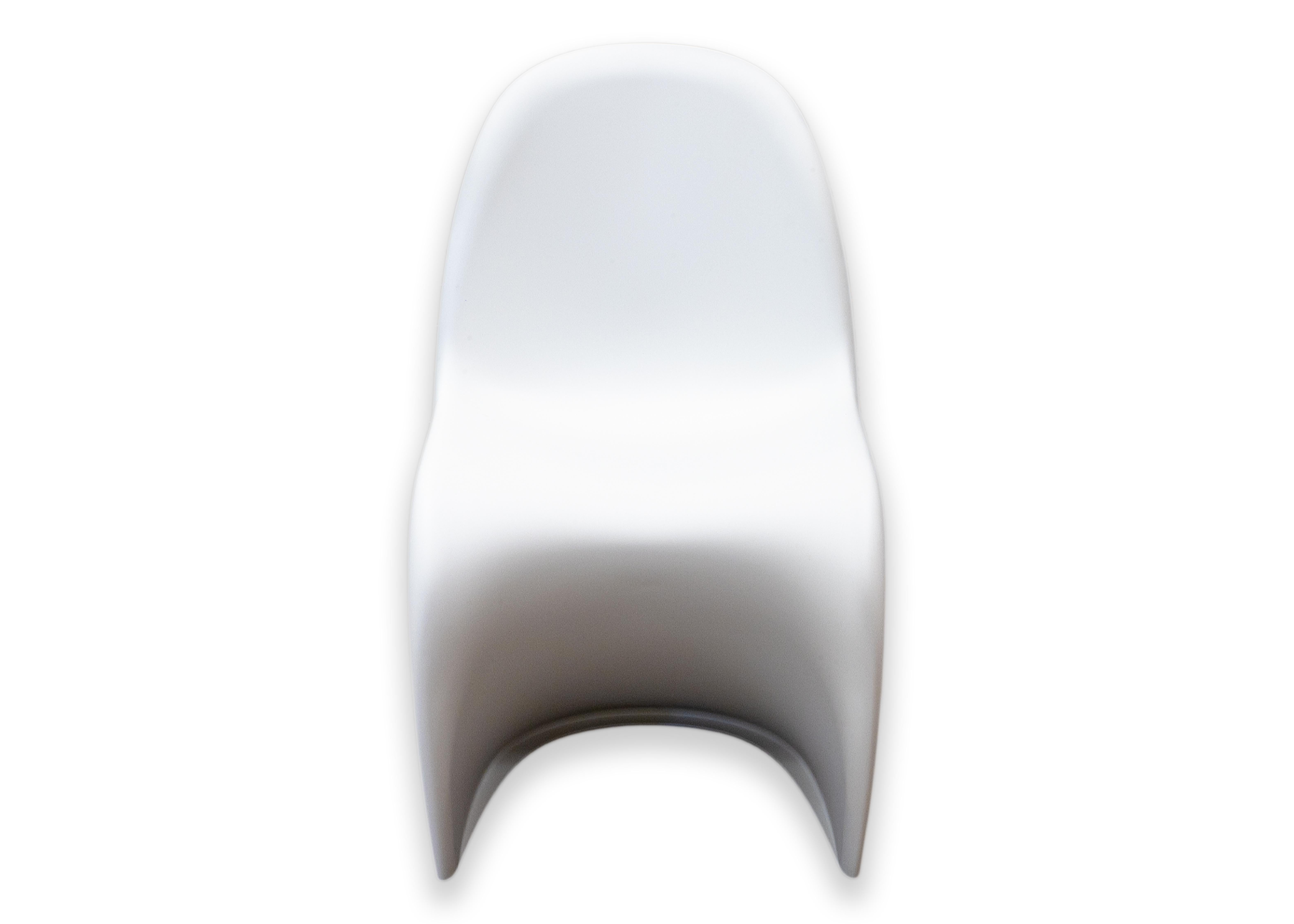 Paar Verner Panton Design Within Reach Vitra 727 Weiße Beistellstühle mit weißen Akzenten im Angebot 2