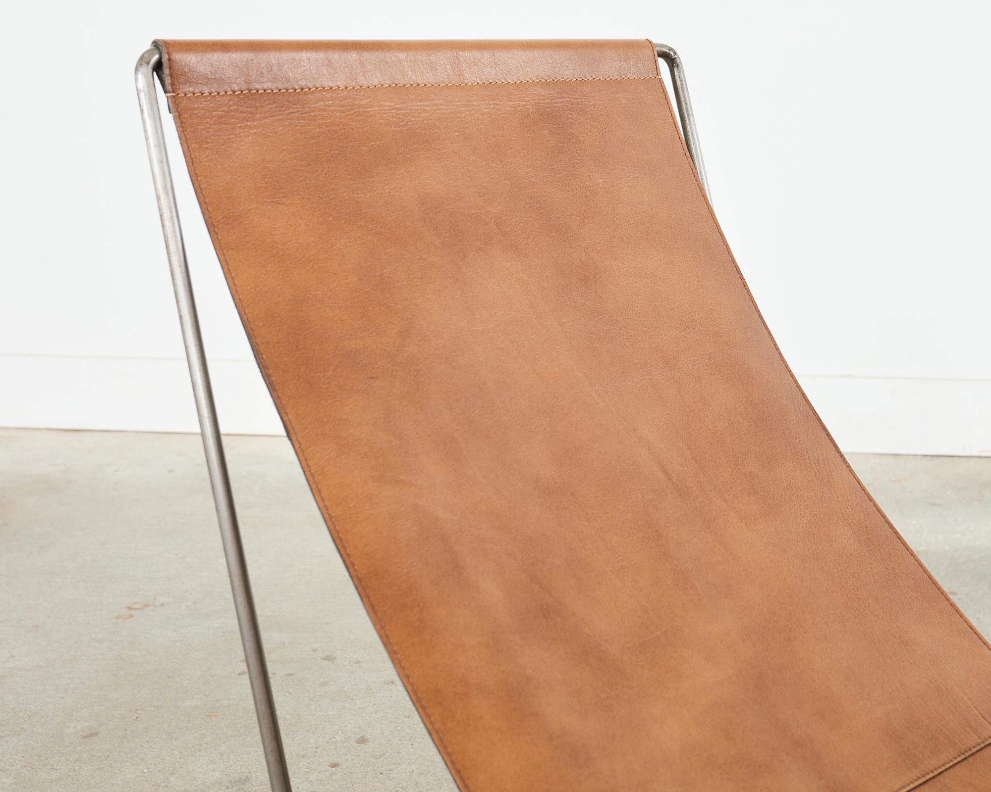 Paire de chaises longues en cuir de style Verner Panton en vente 4