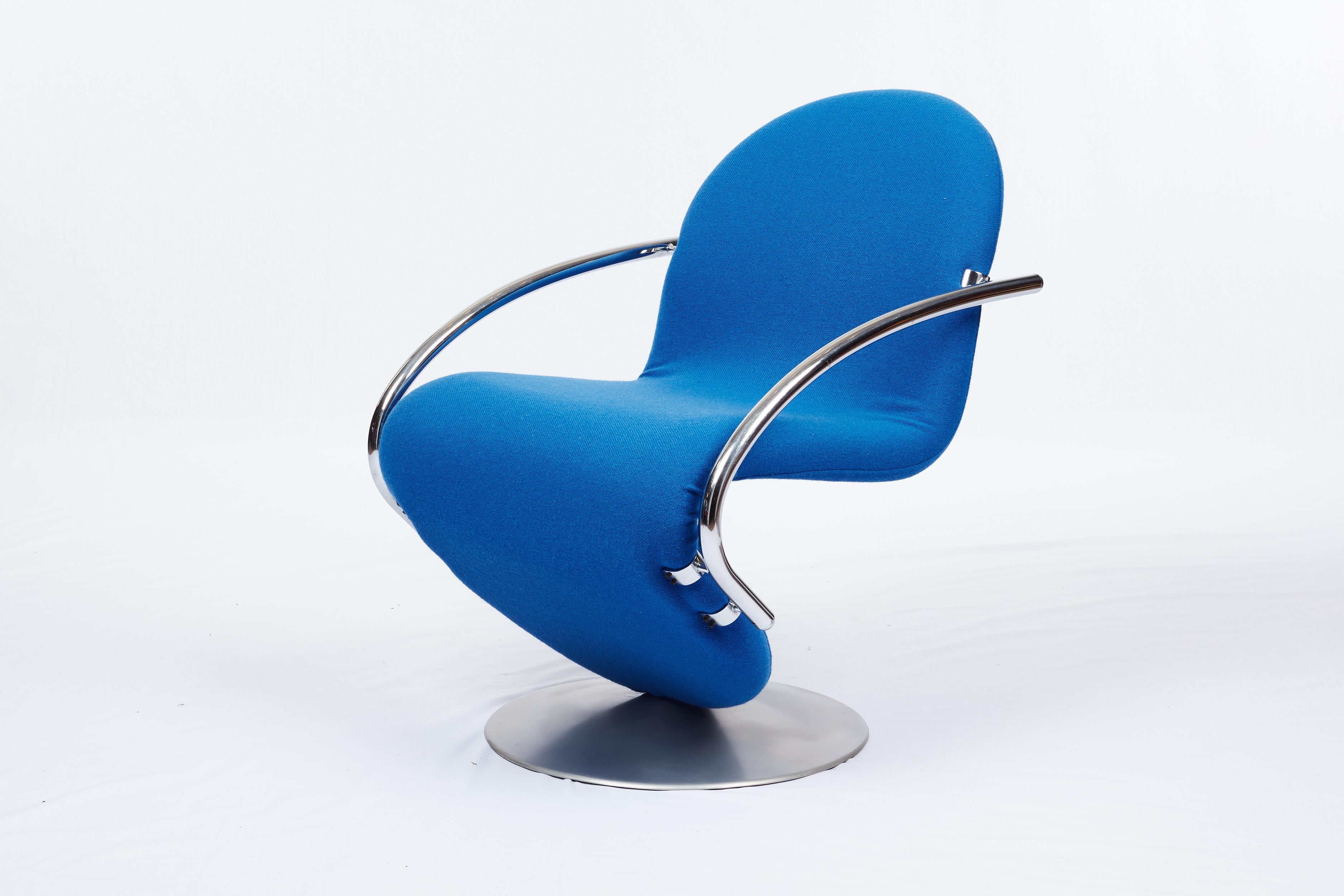 Paire de fauteuils pivotants Verner Panton System 1-2-3 produits par Hansen