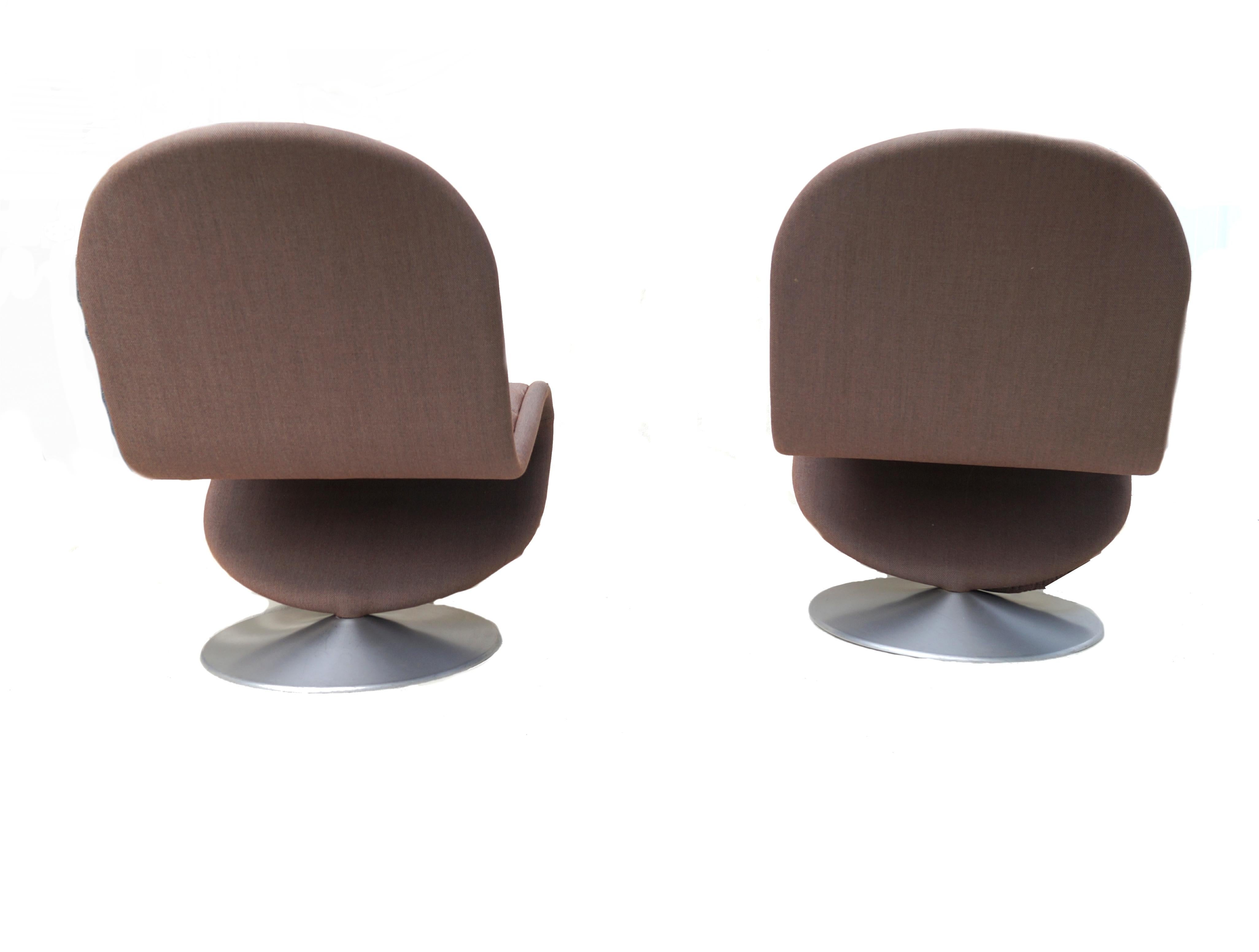 Danish Pair of Verner Panton Tufted 123 Lounge Chairs