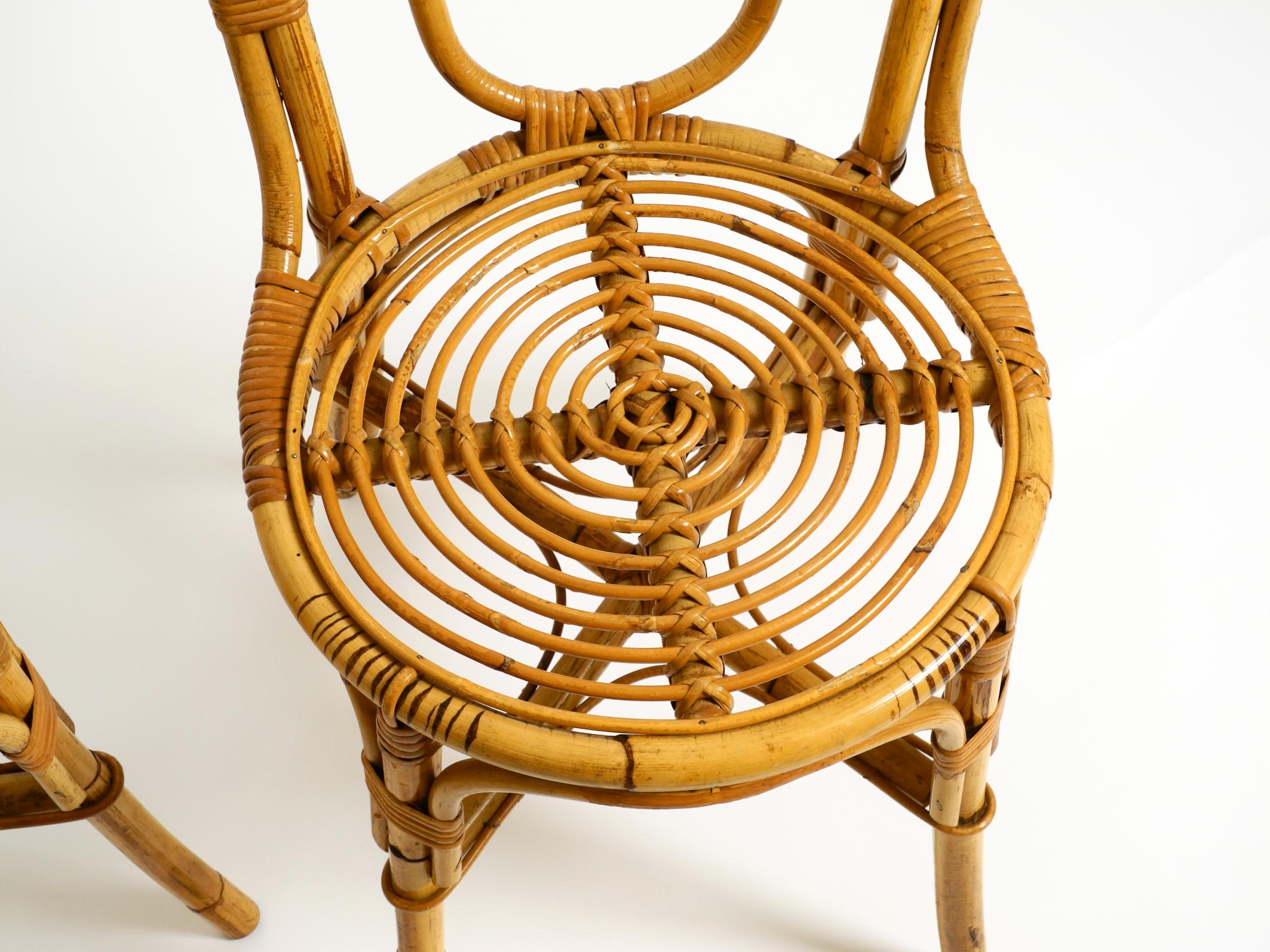 Paire de très belles et rares chaises en bambou italiennes d'origine des années 1960 en vente 3