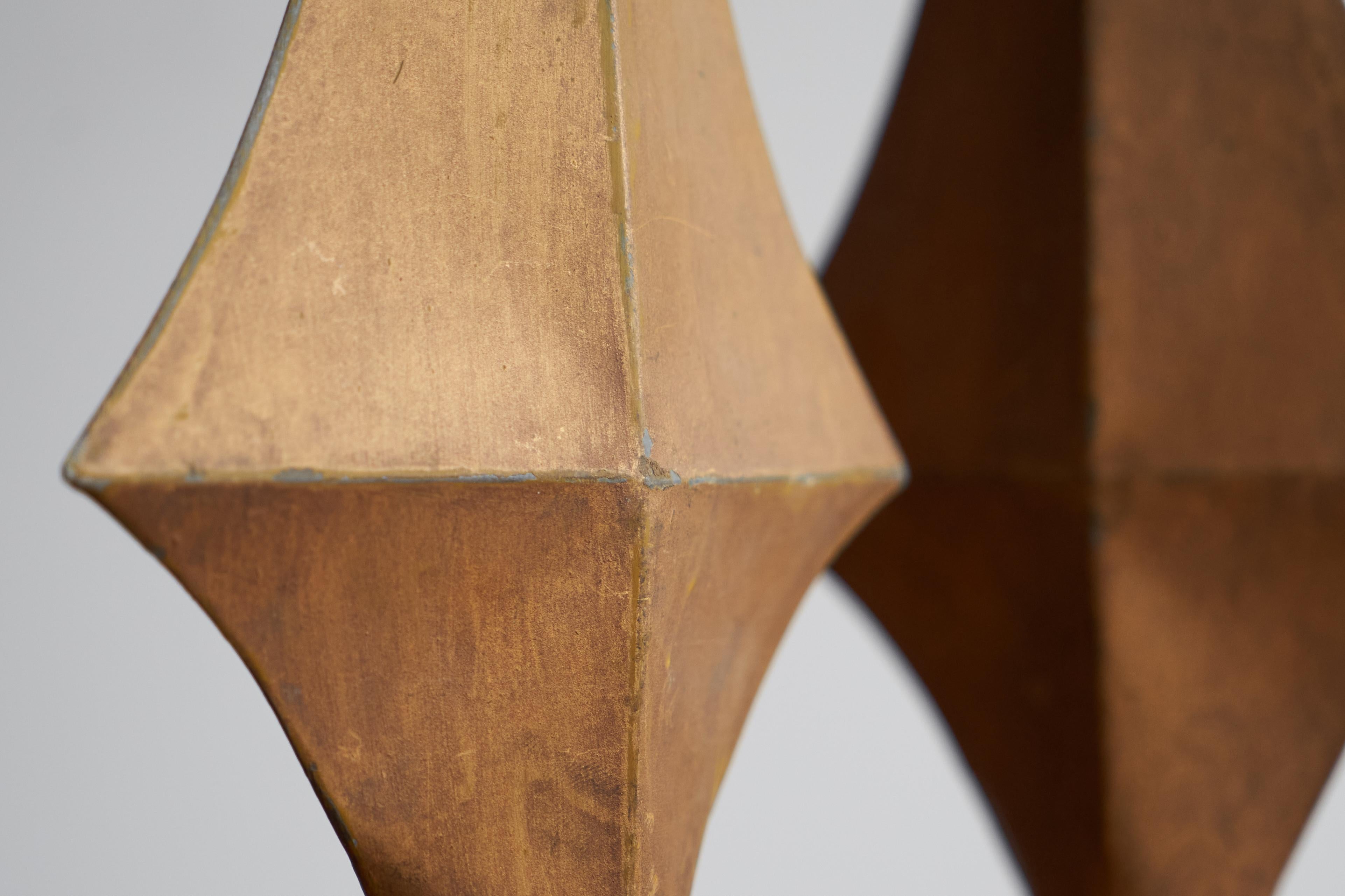Coppia di terminali antichi dipinti in oro molto decorativi del XIX secolo in vendita 3