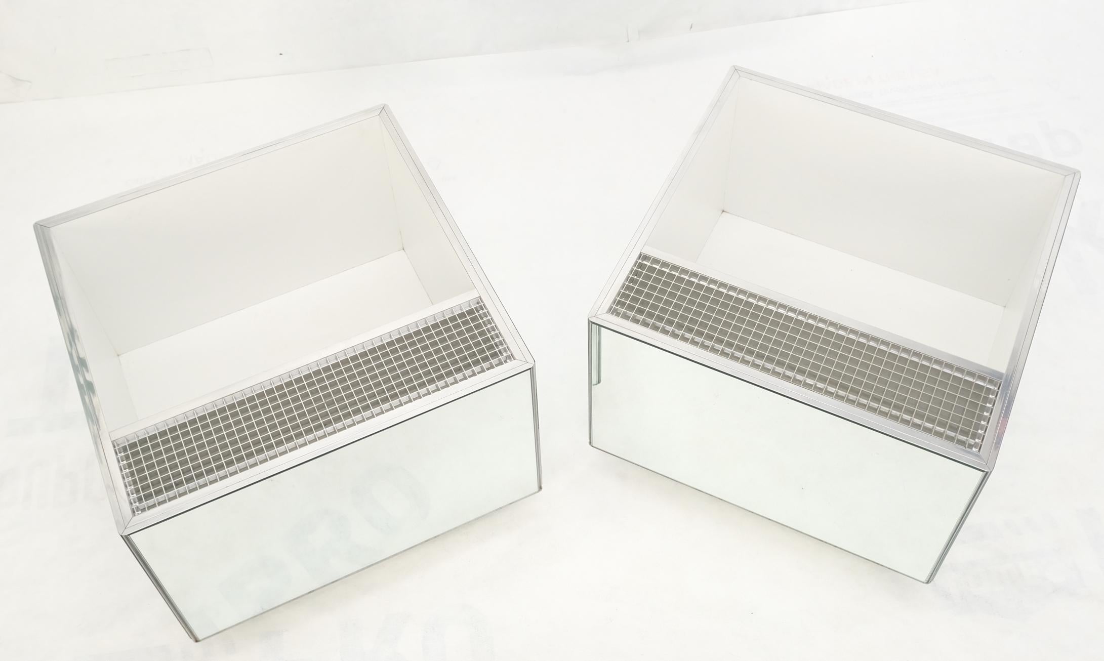Pareja de Jardineras de Caja de Espejo Muy Finas Luces Cajas de Acero Inoxidable en venta 9